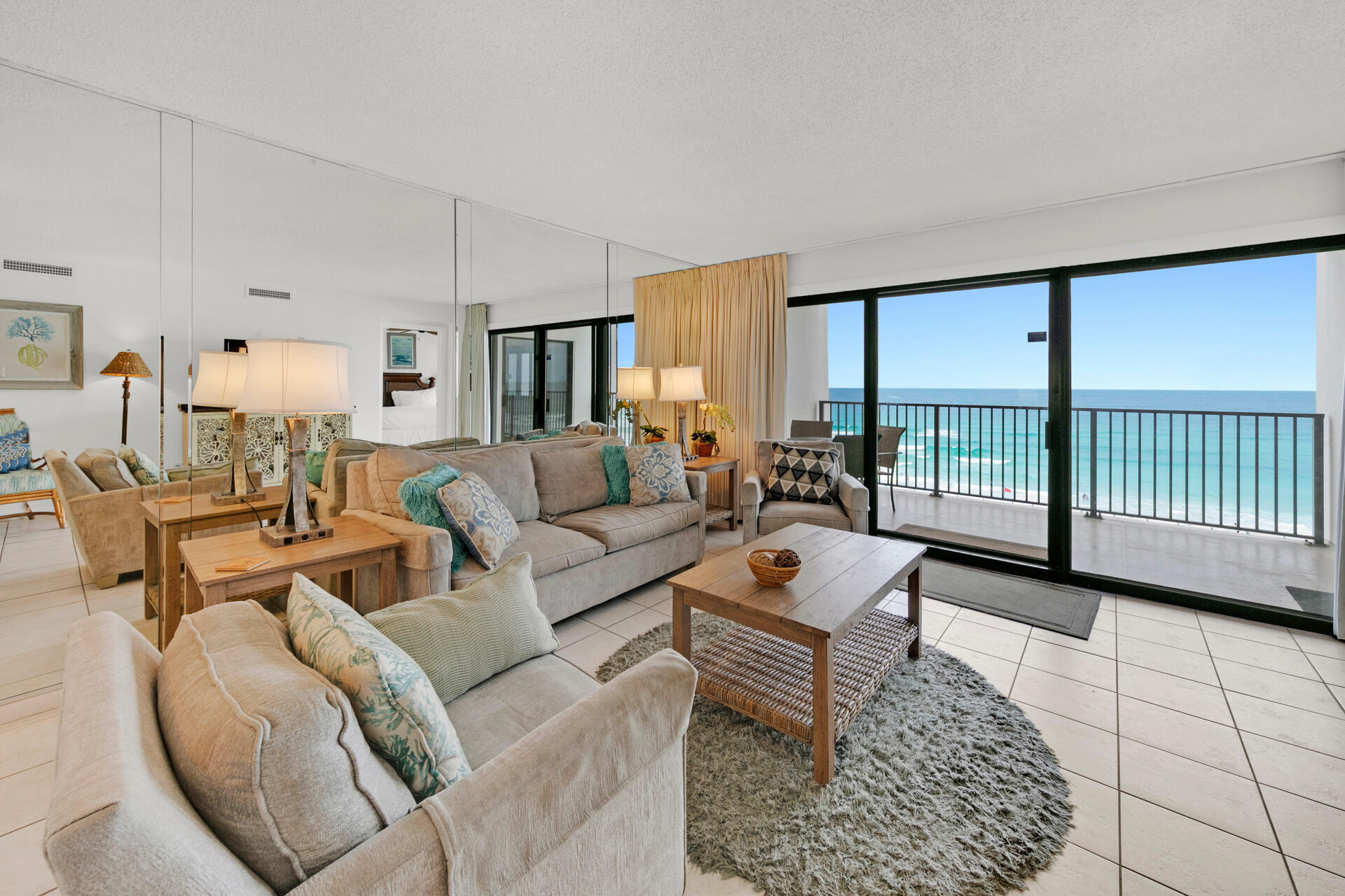 EMERALD TOWERS CONDO - Residential