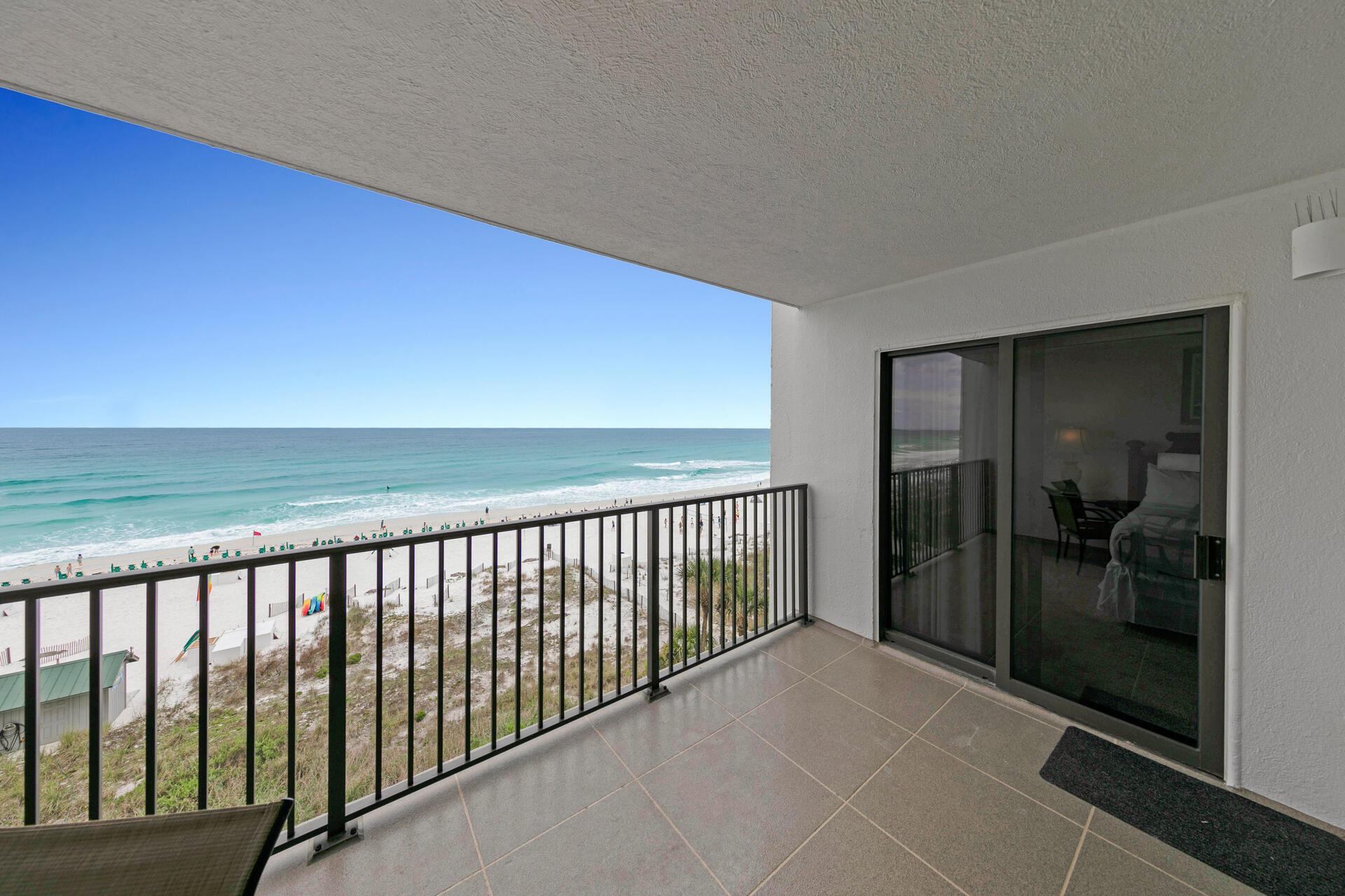 EMERALD TOWERS CONDO - Residential