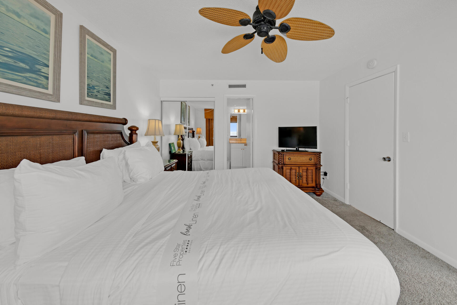 EMERALD TOWERS CONDO - Residential