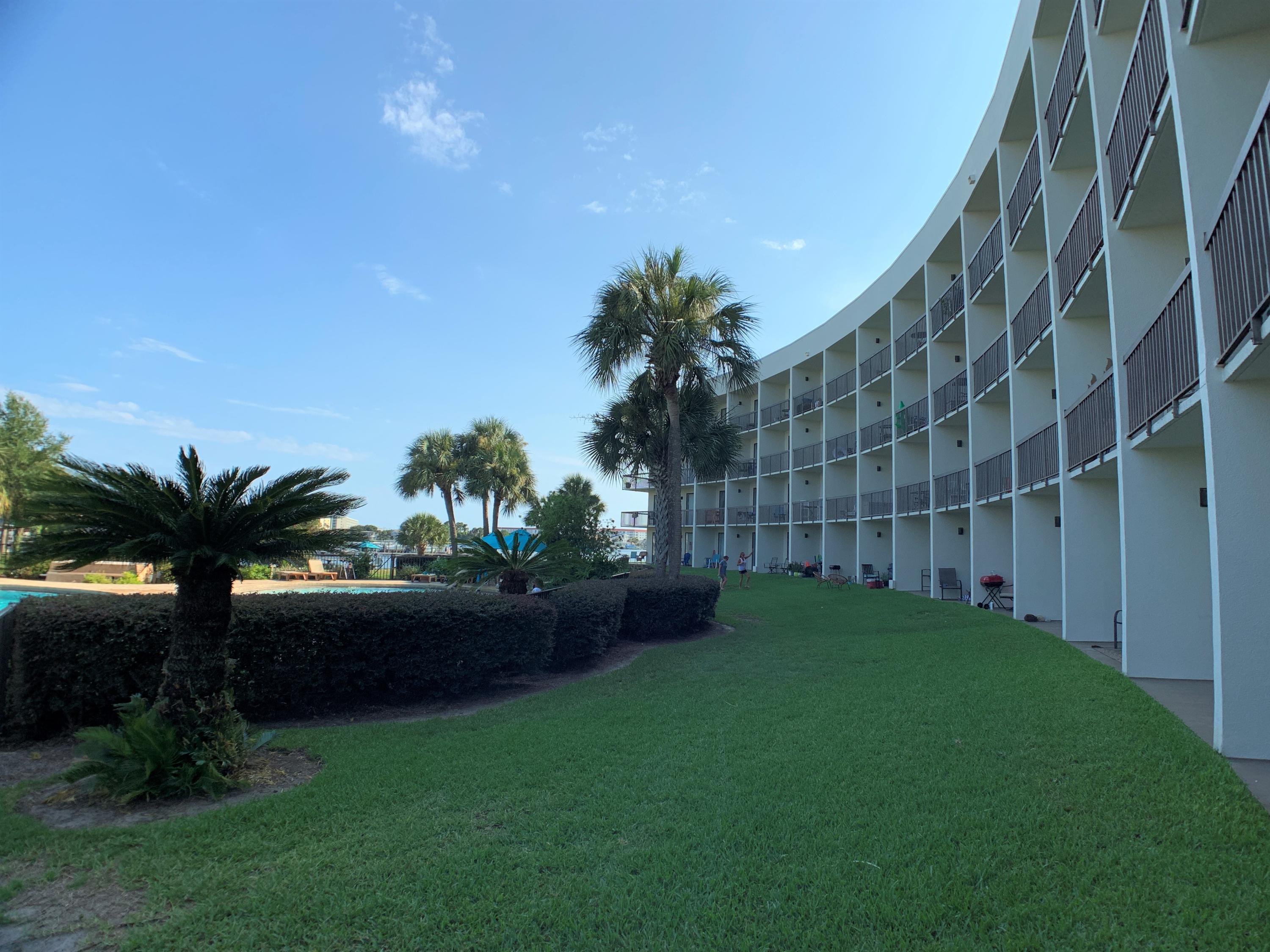 PIRATES BAY PH 1 - Residential