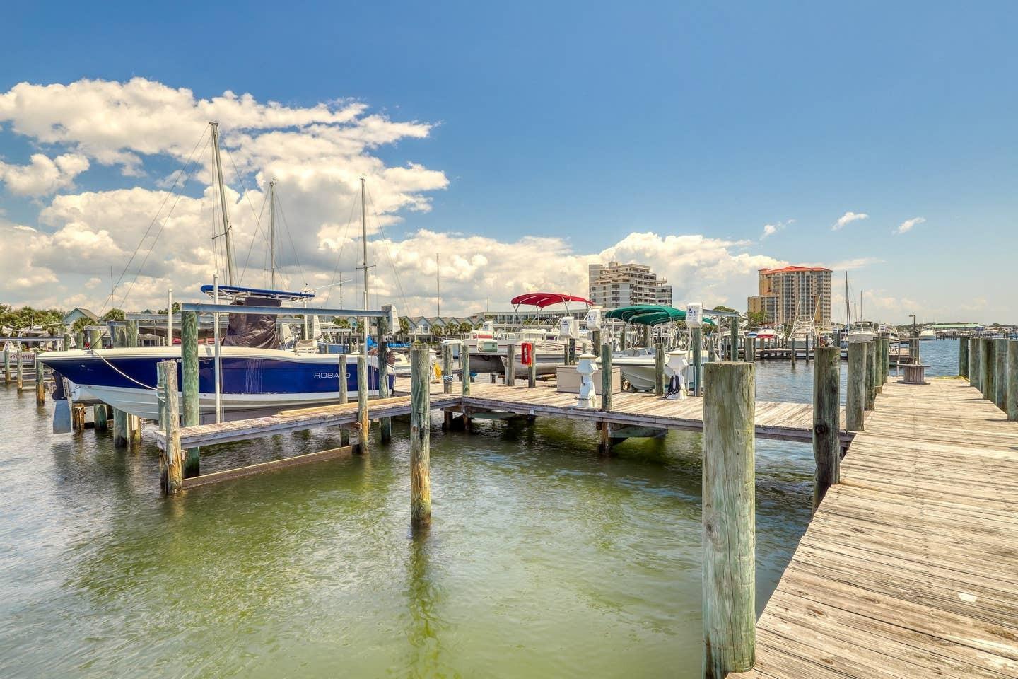 PIRATES BAY PH 1 - Residential