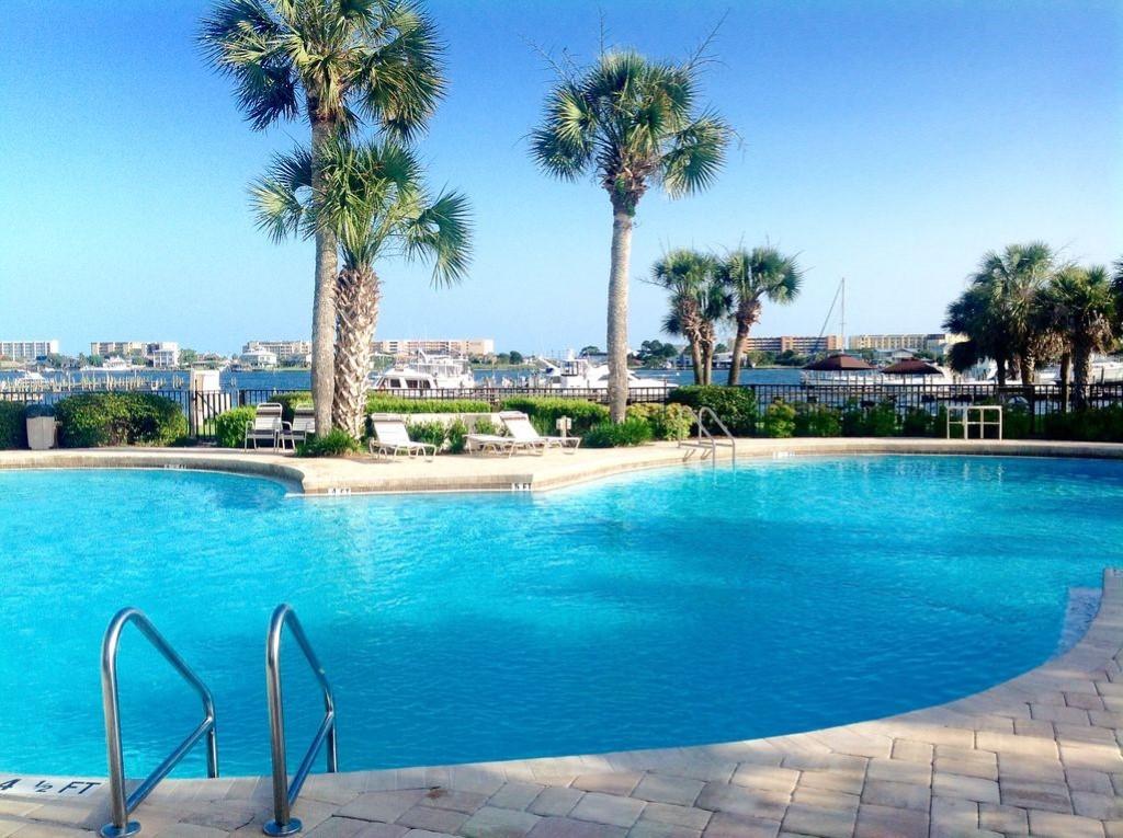 PIRATES BAY PH 1 - Residential