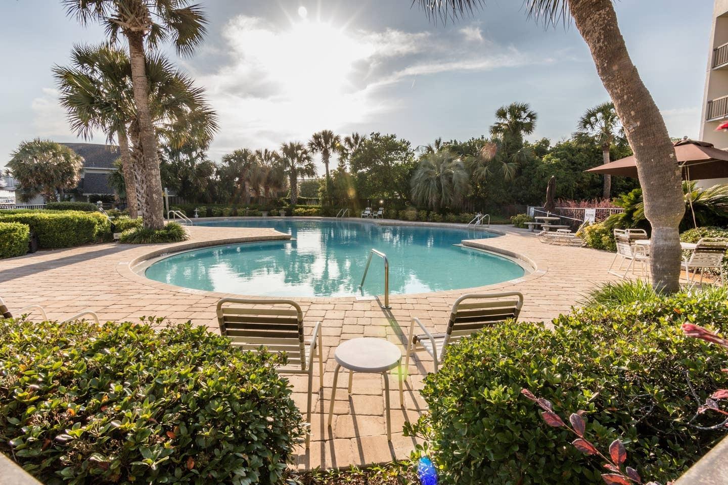 PIRATES BAY PH 1 - Residential