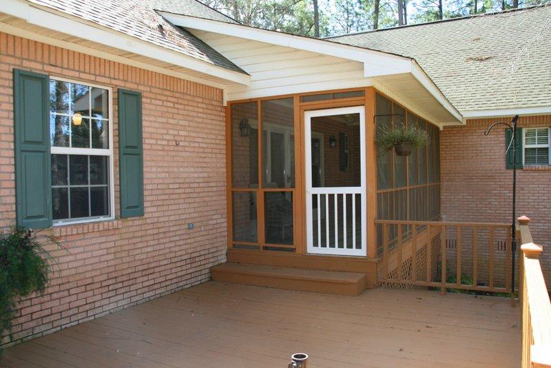 PINE SHORES - Residential