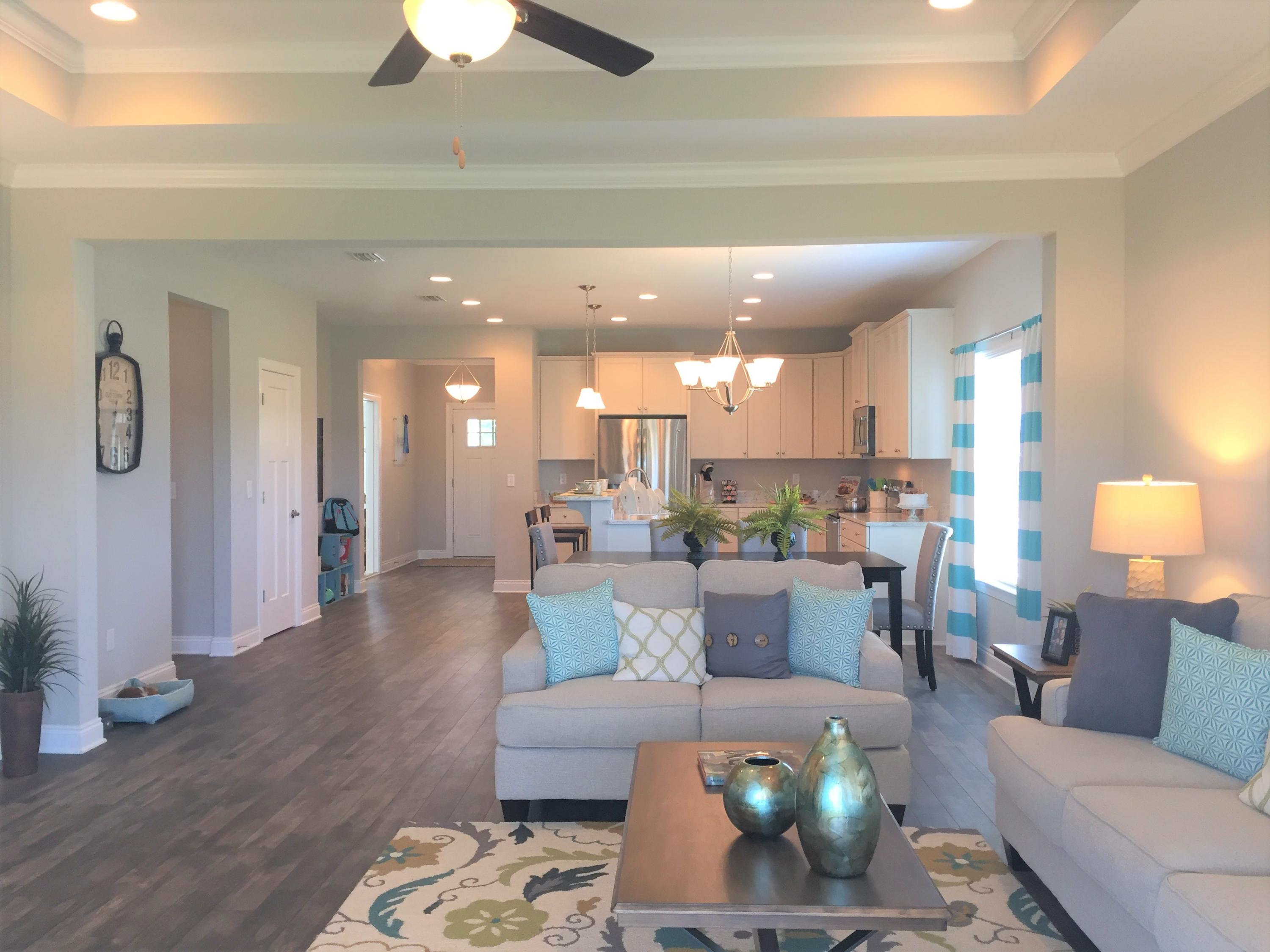 HERITAGE OAKS - Residential