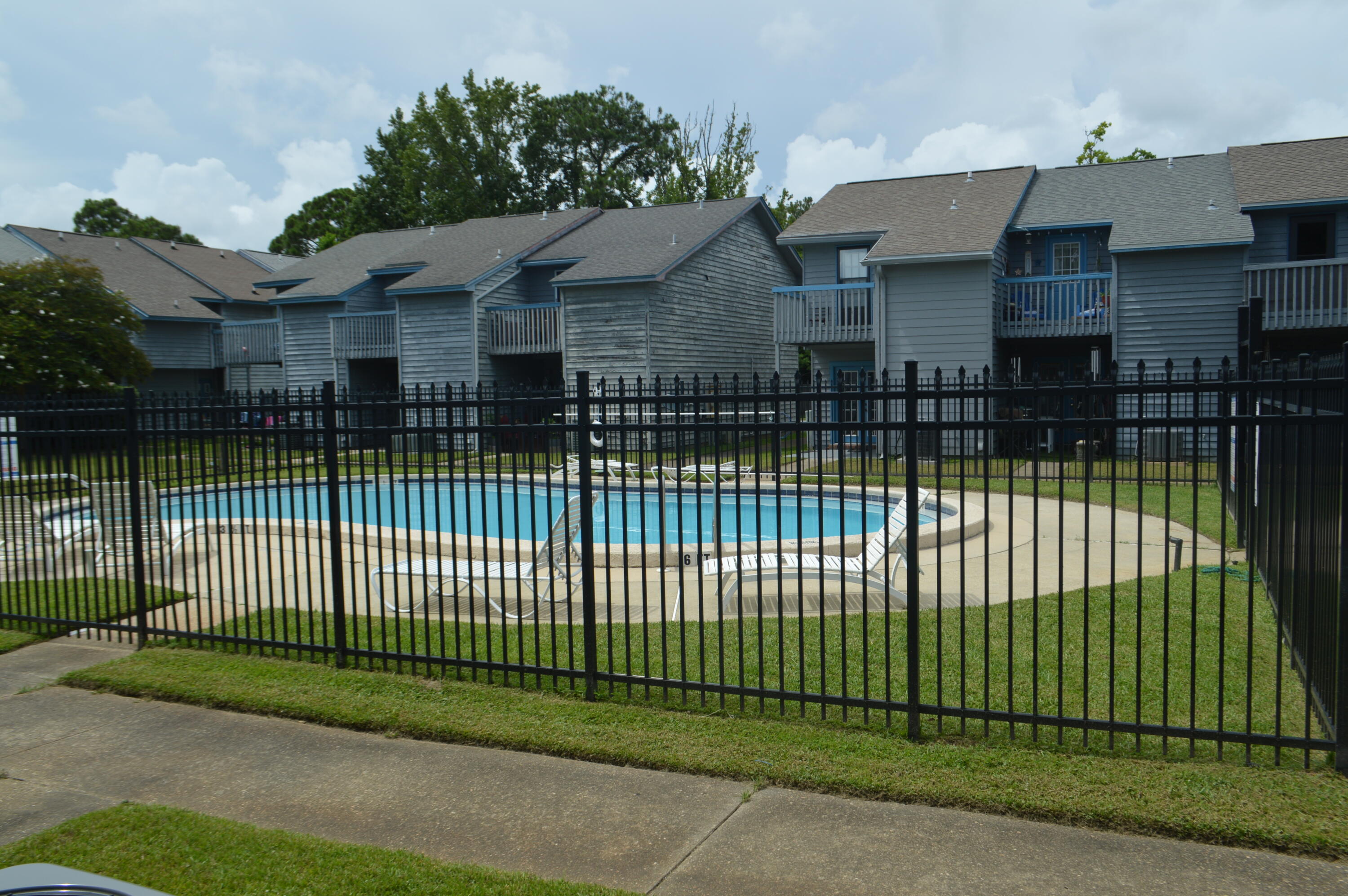 BROWNSVILLE STATION 3 - Residential Lease