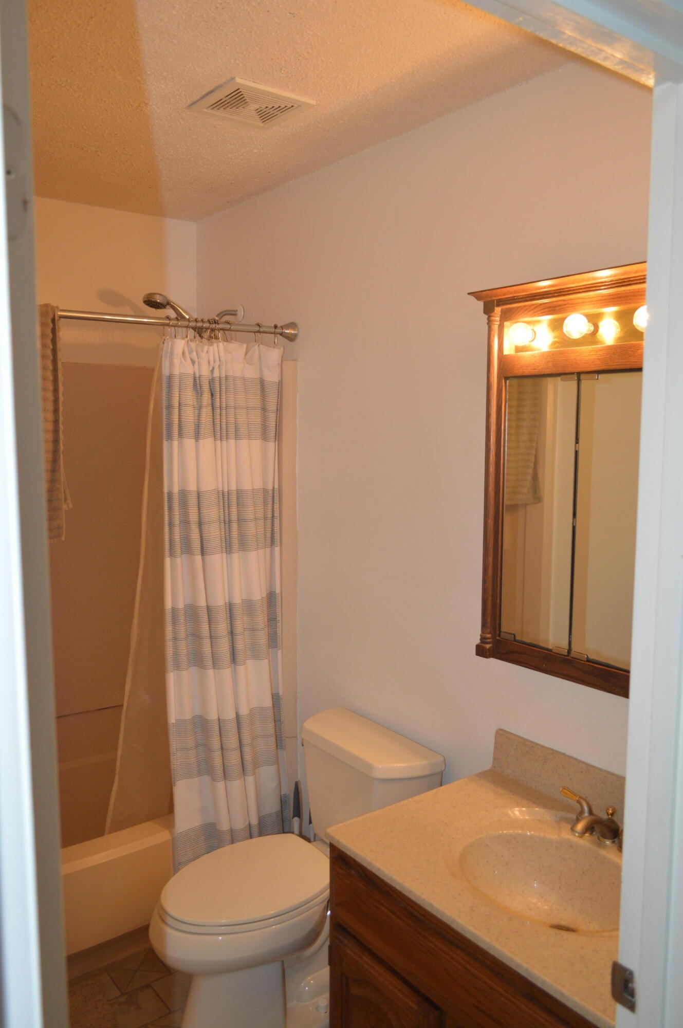 BROWNSVILLE STATION 3 - Residential Lease