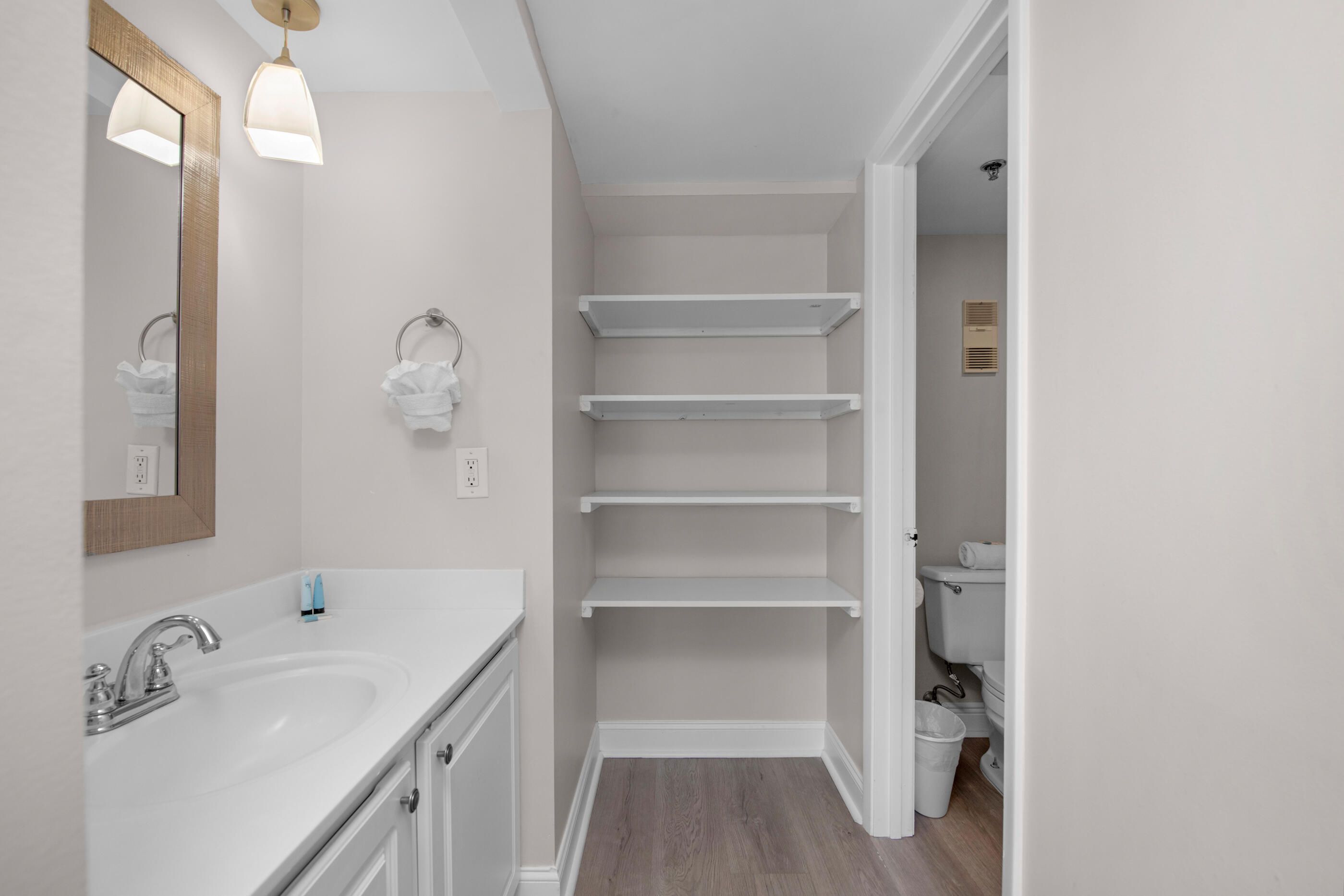 SUNDESTIN INTERNATIONAL CONDO - Residential