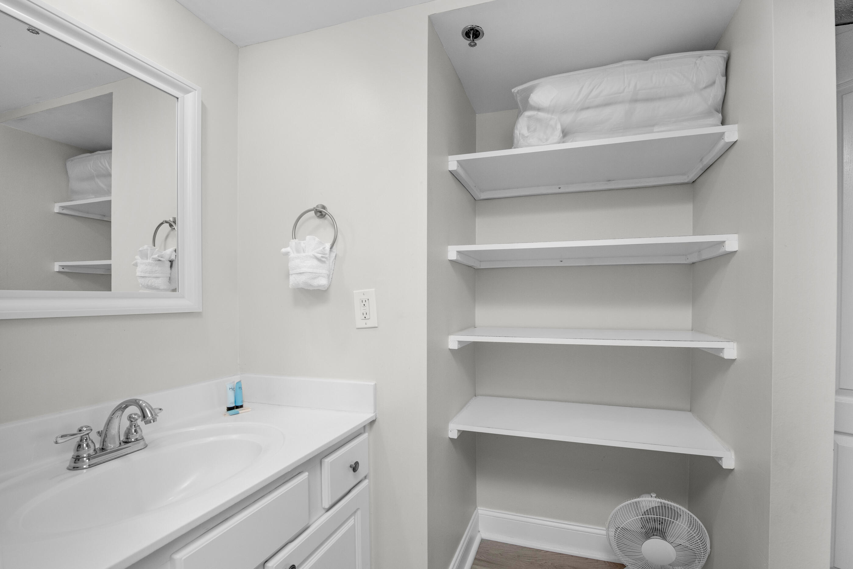 SUNDESTIN INTERNATIONAL CONDO - Residential