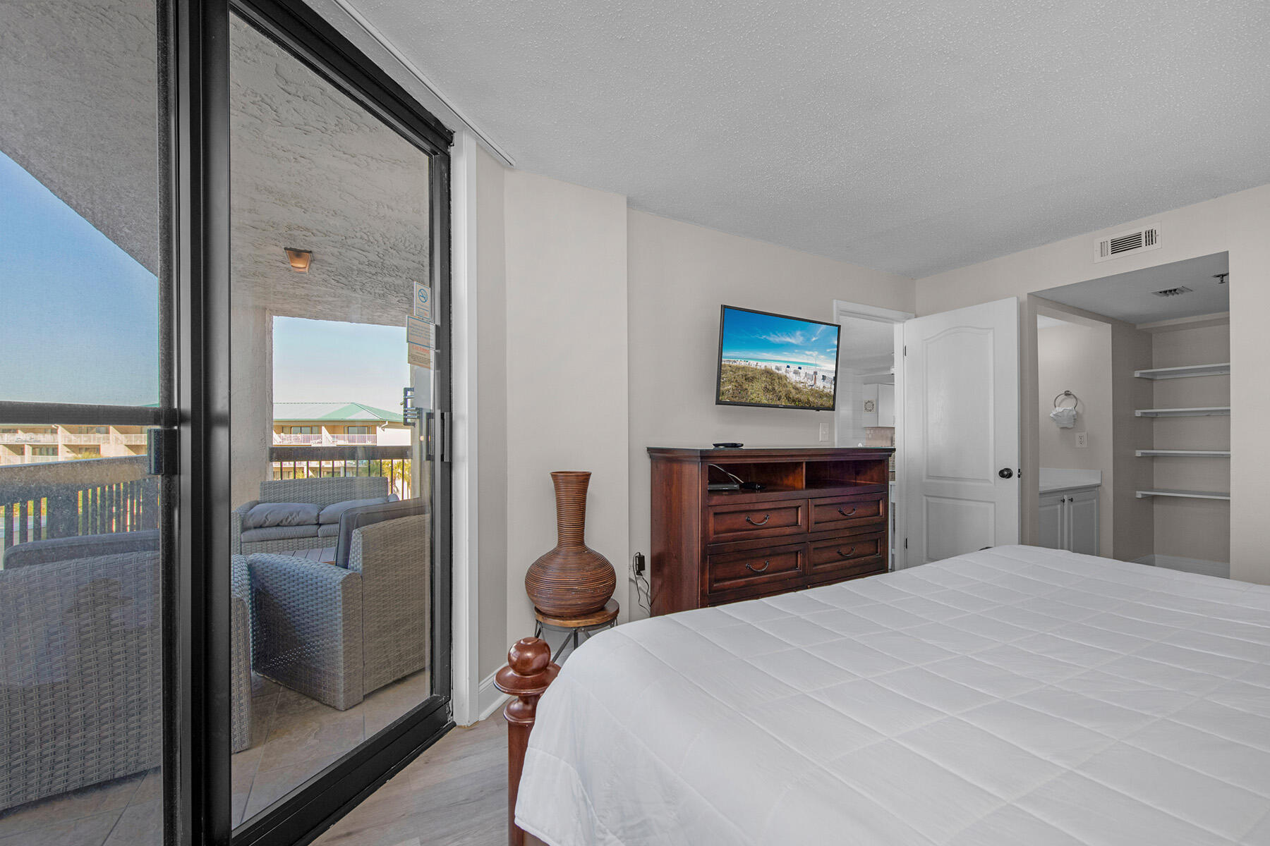 SUNDESTIN INTERNATIONAL CONDO - Residential