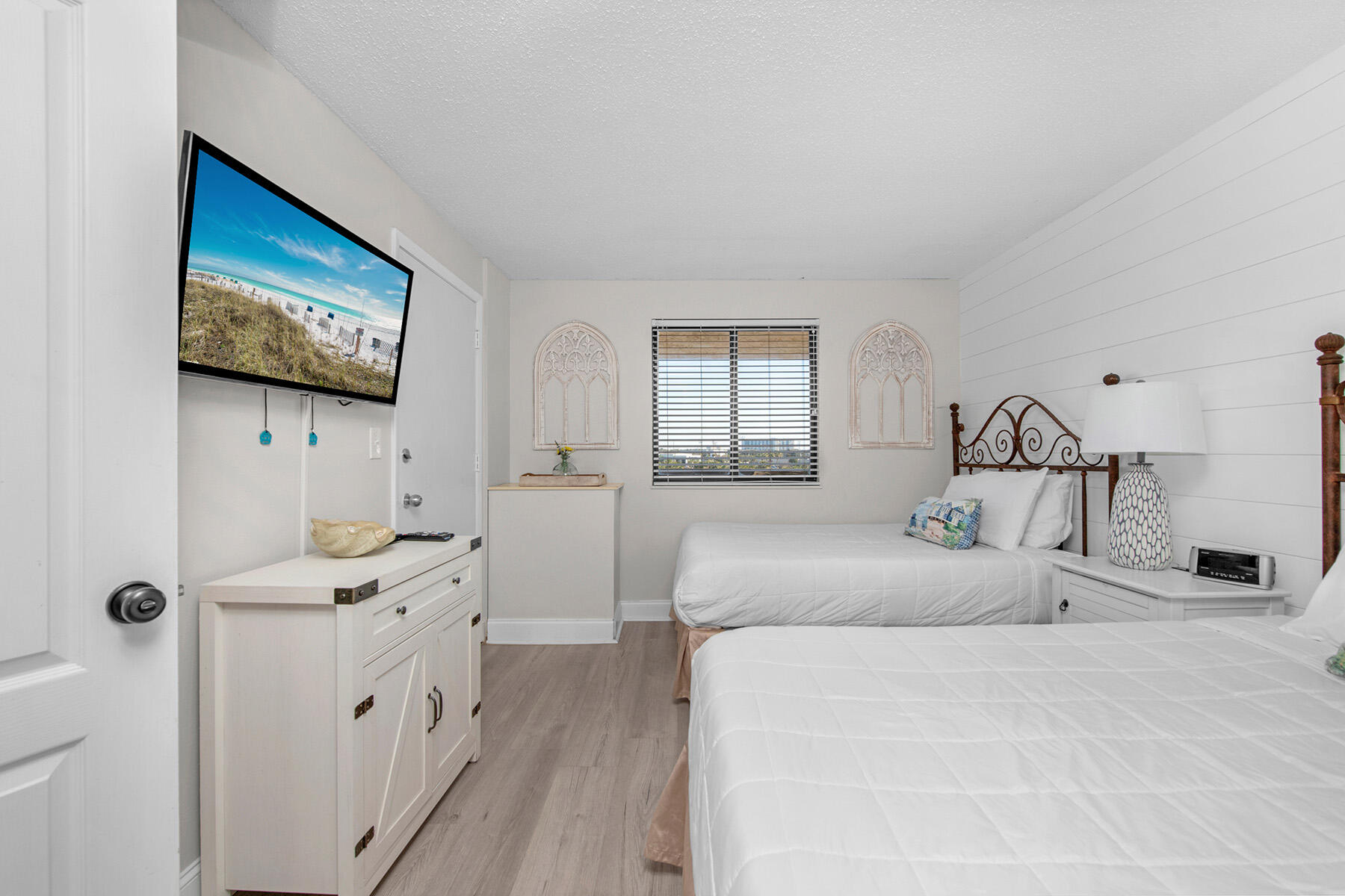 SUNDESTIN INTERNATIONAL CONDO - Residential
