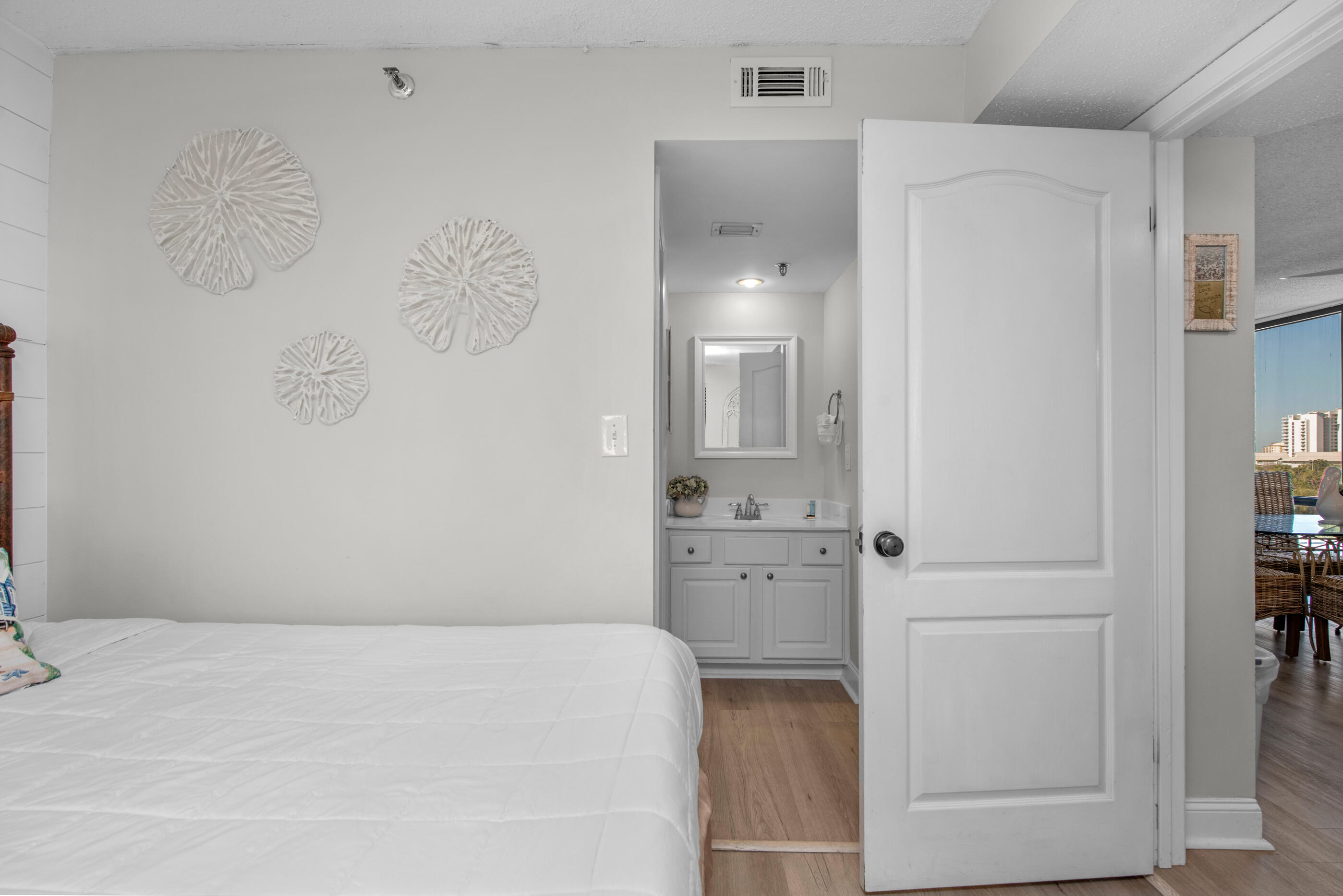 SUNDESTIN INTERNATIONAL CONDO - Residential