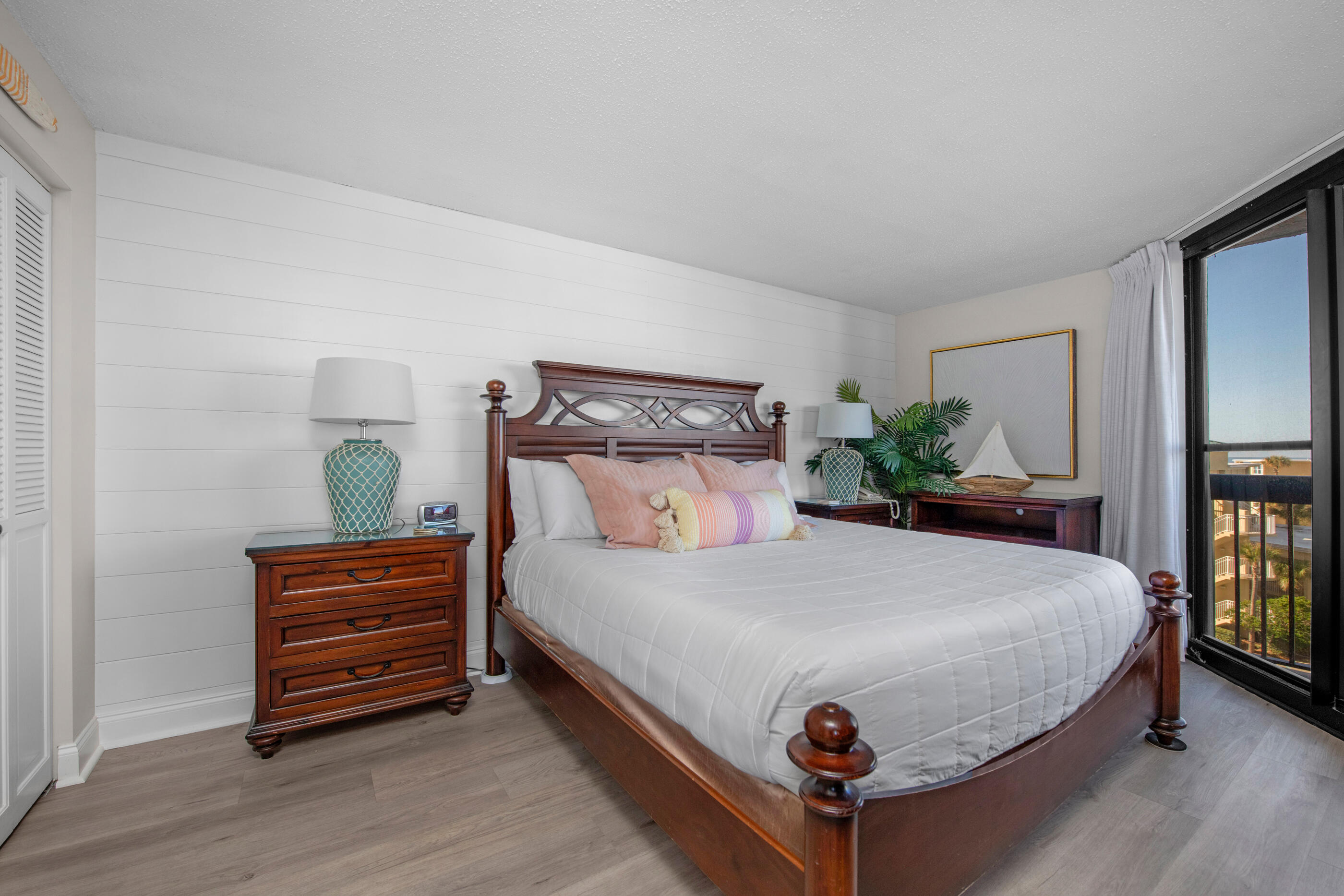 SUNDESTIN INTERNATIONAL CONDO - Residential