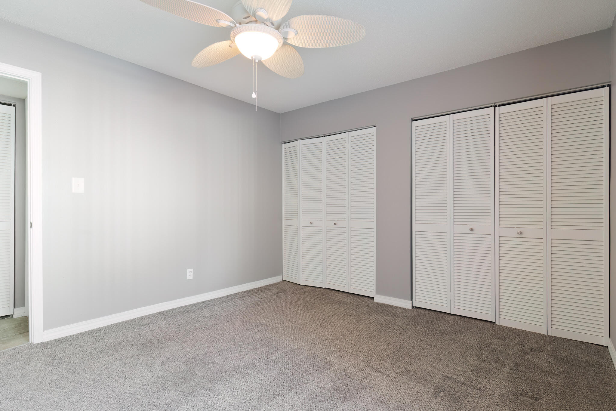 FINISTERRA CONDO - Residential