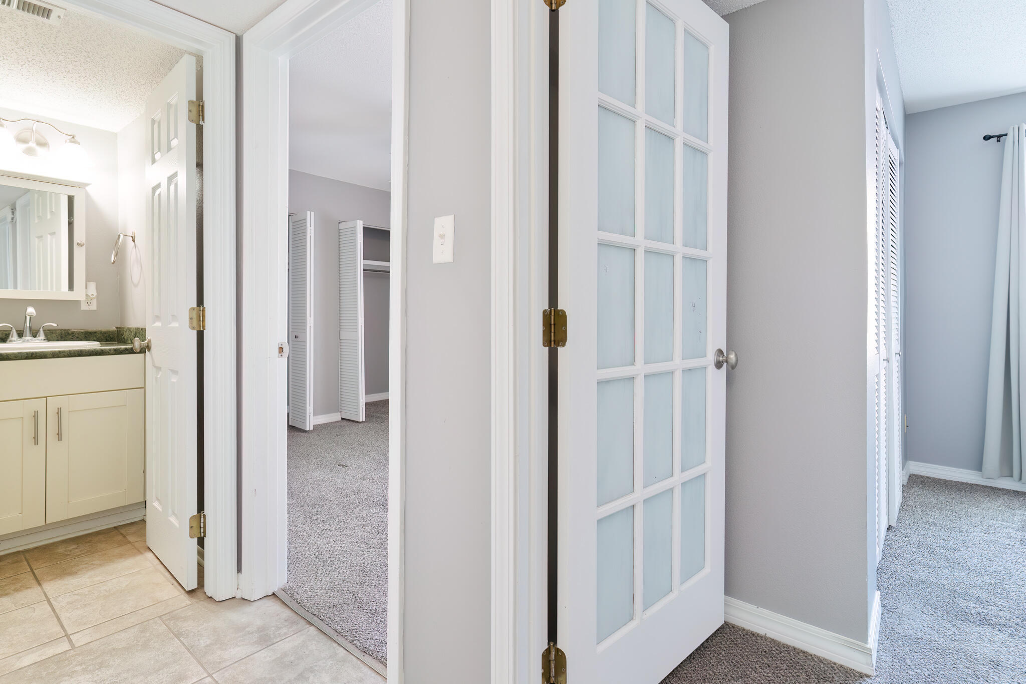 FINISTERRA CONDO - Residential