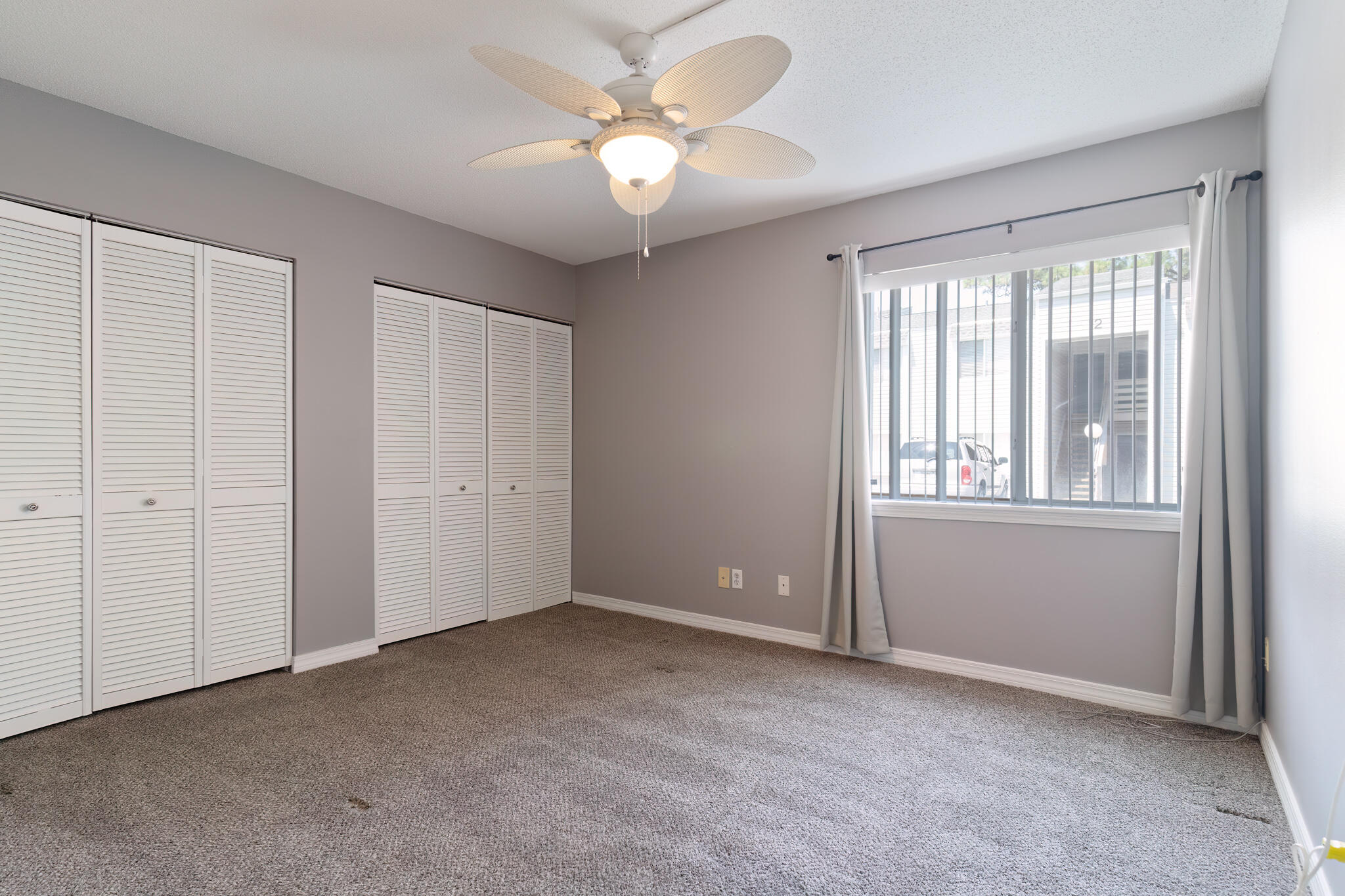 FINISTERRA CONDO - Residential