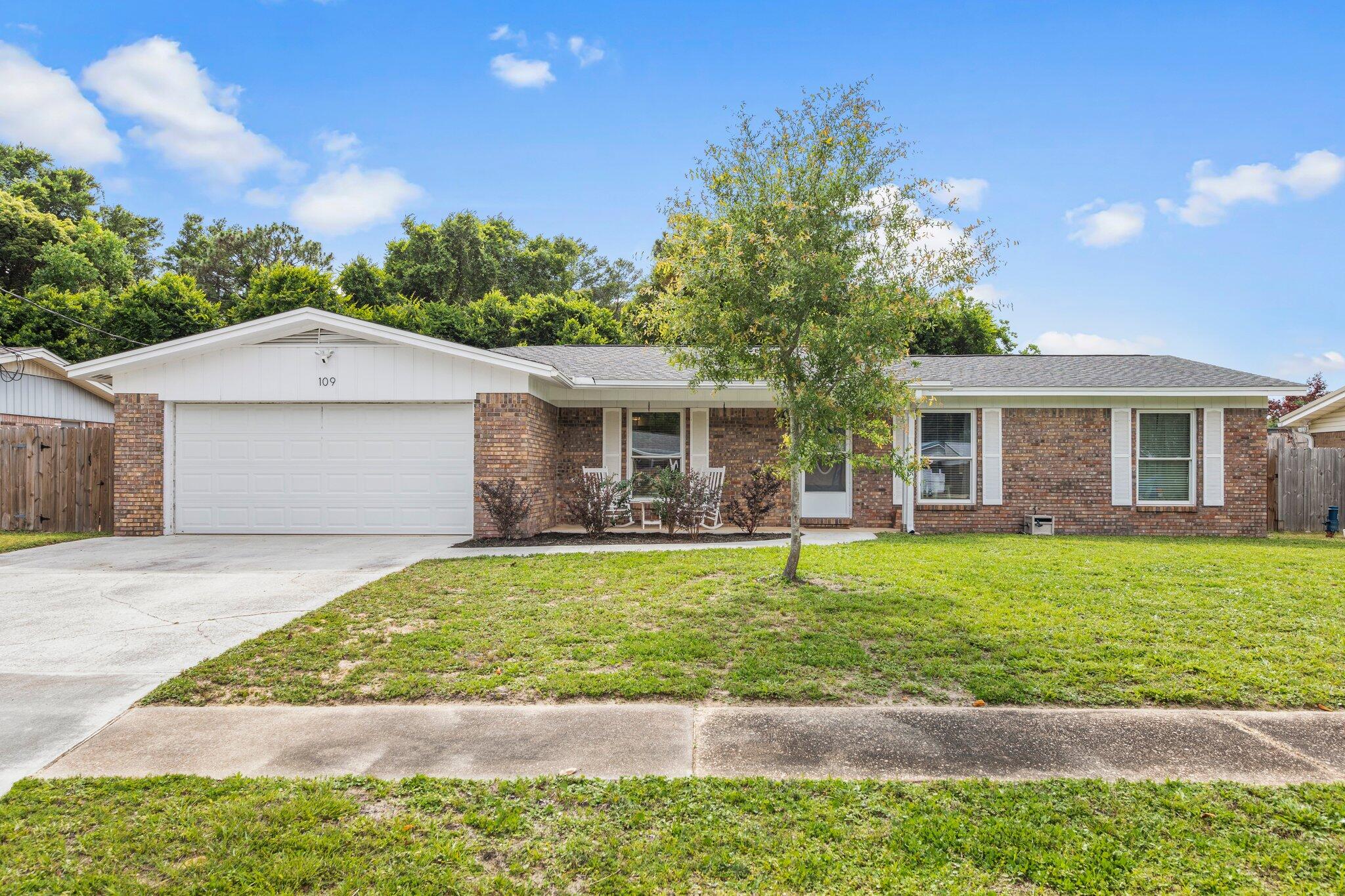 SHERWOOD FOREST - Residential Lease