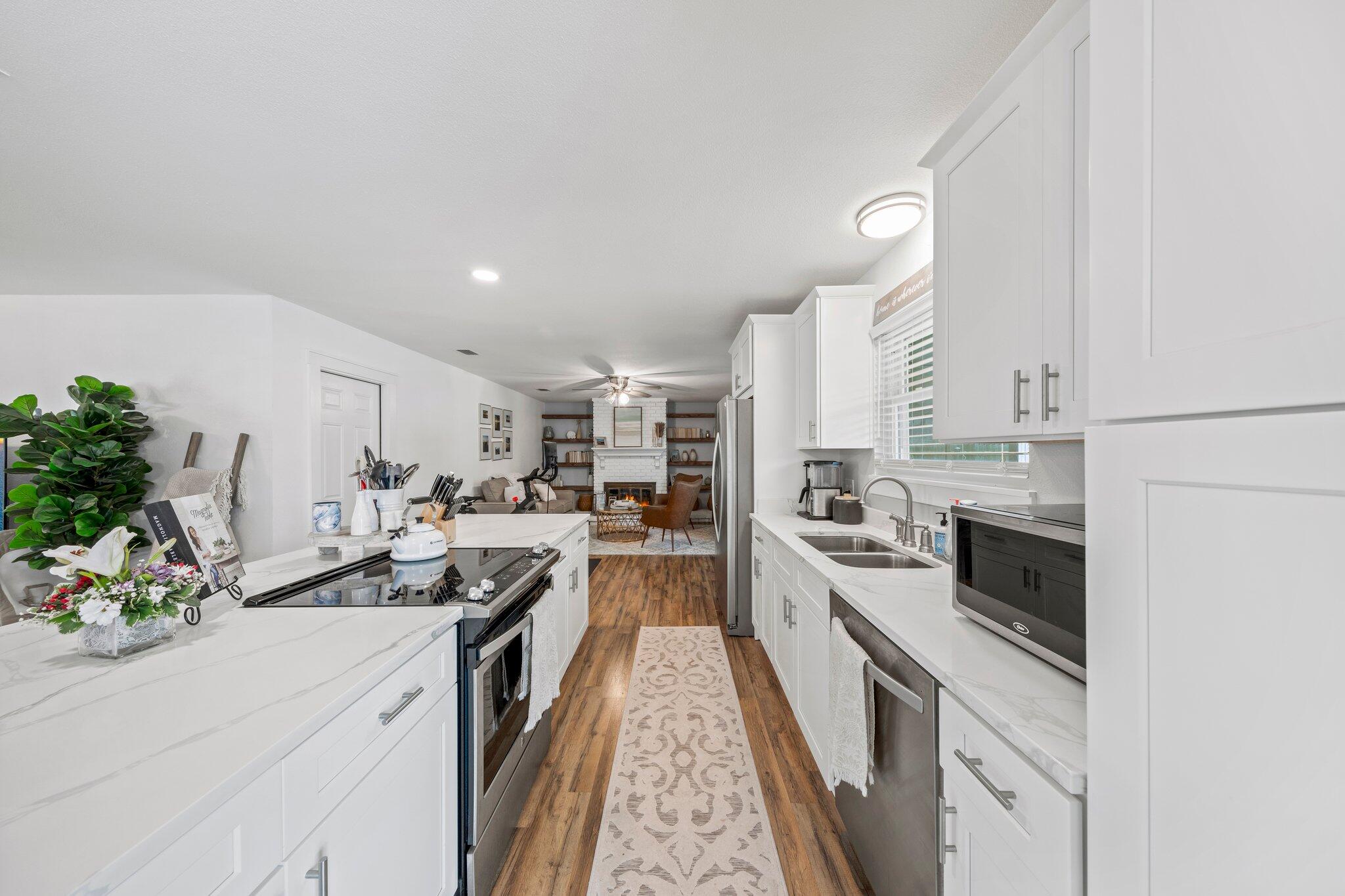 SHERWOOD FOREST - Residential Lease