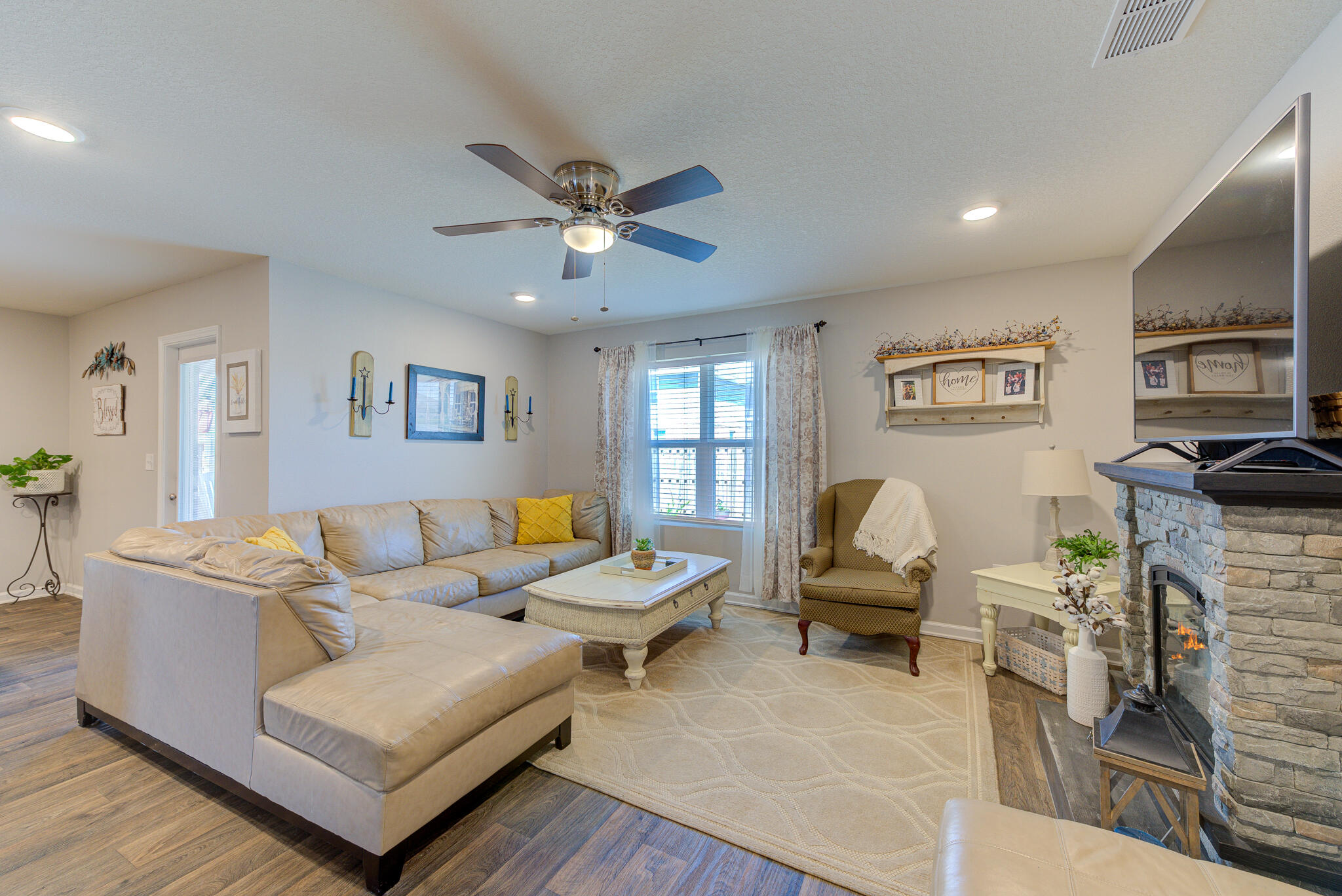 Redstone Commons - Residential