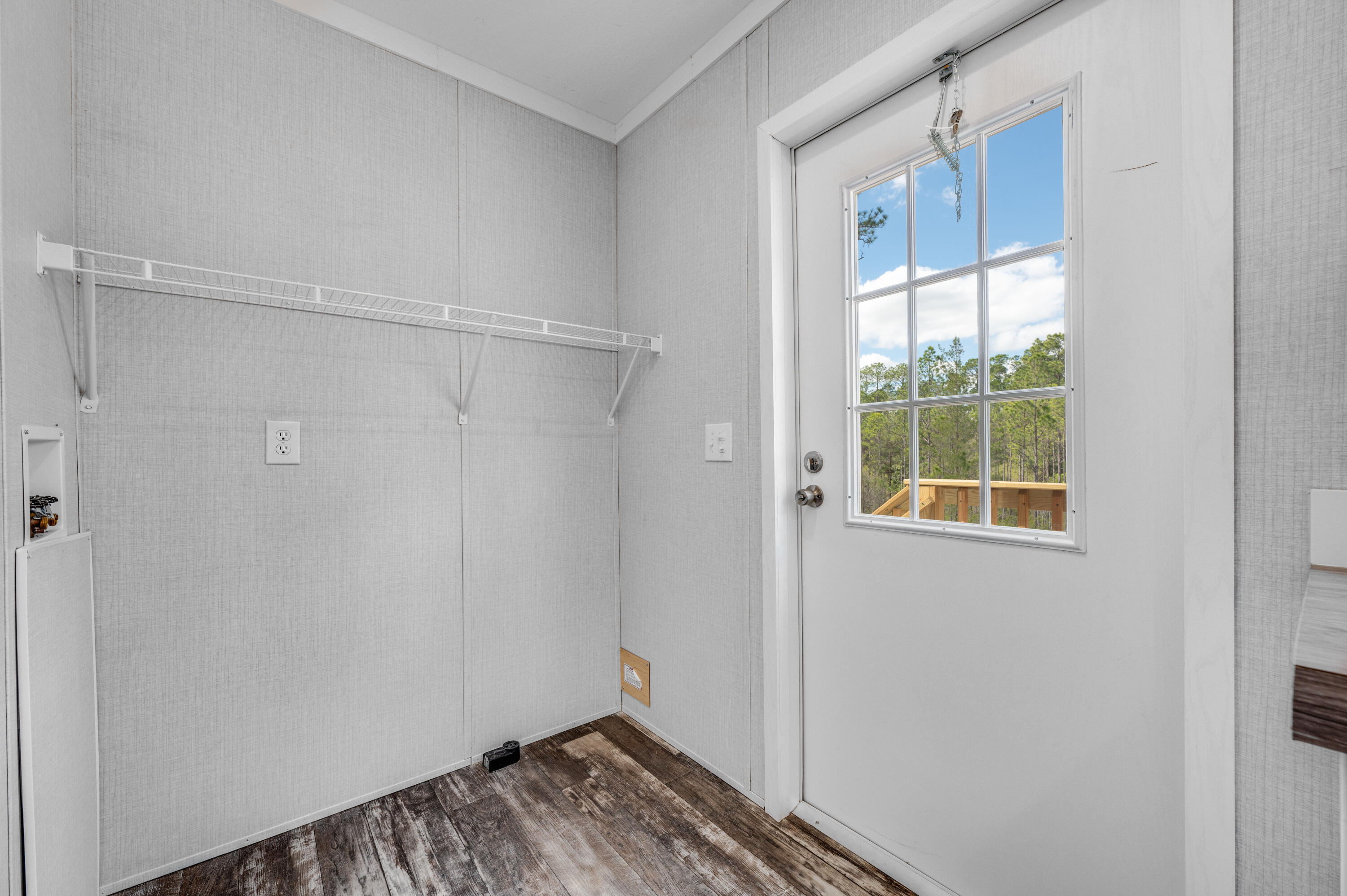 THE PINES - Residential