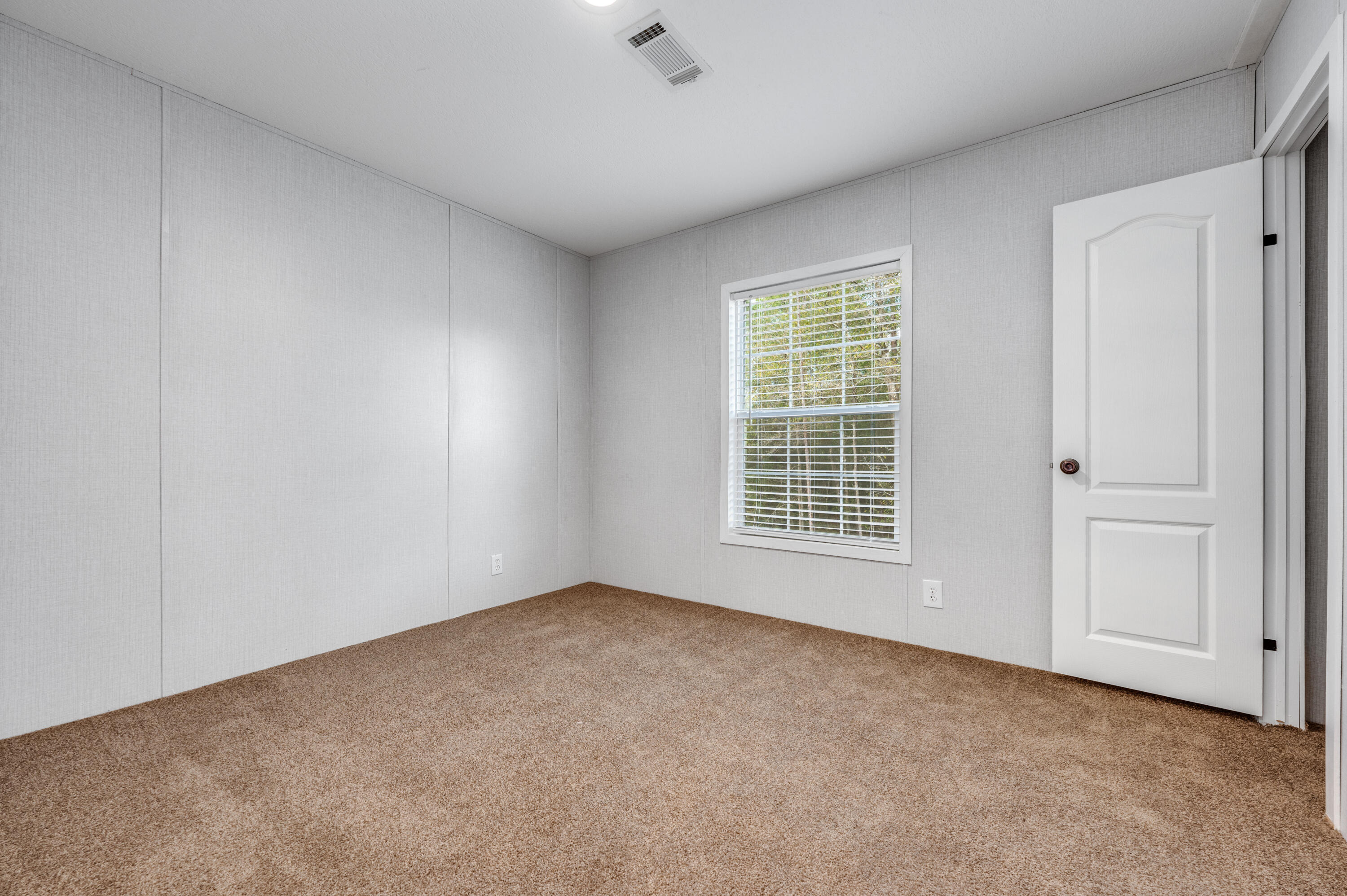 THE PINES - Residential