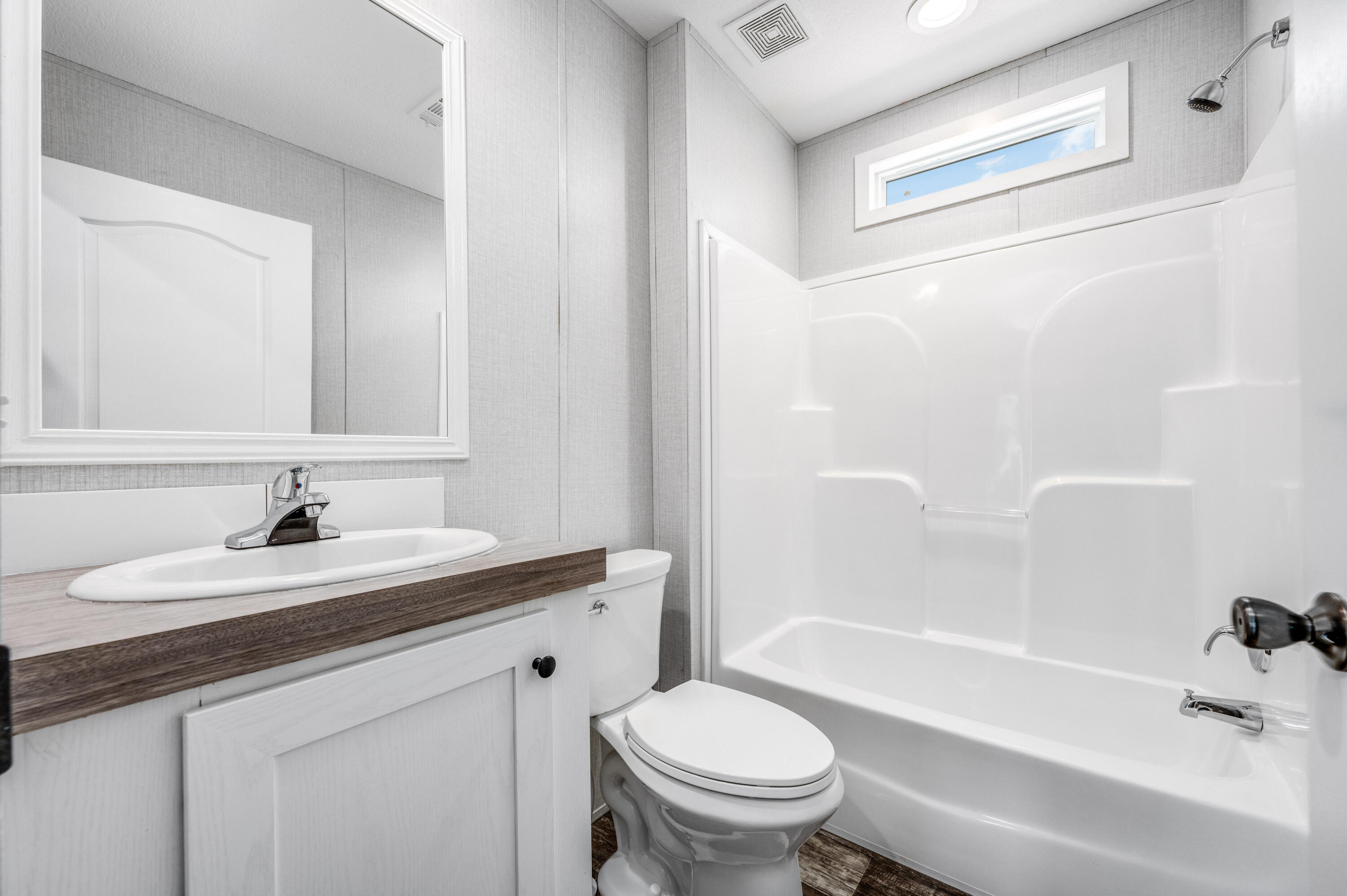 THE PINES - Residential