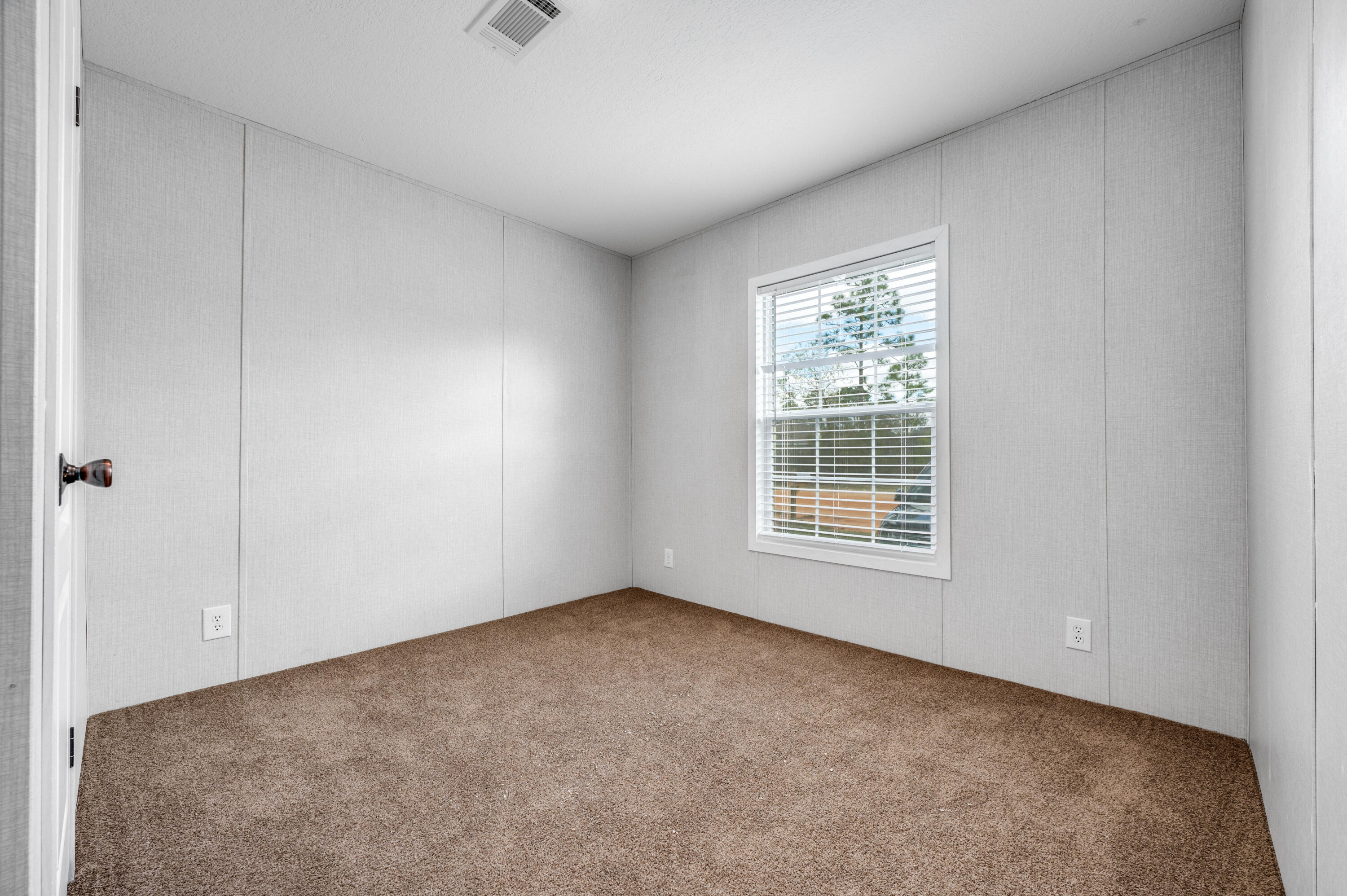 THE PINES - Residential