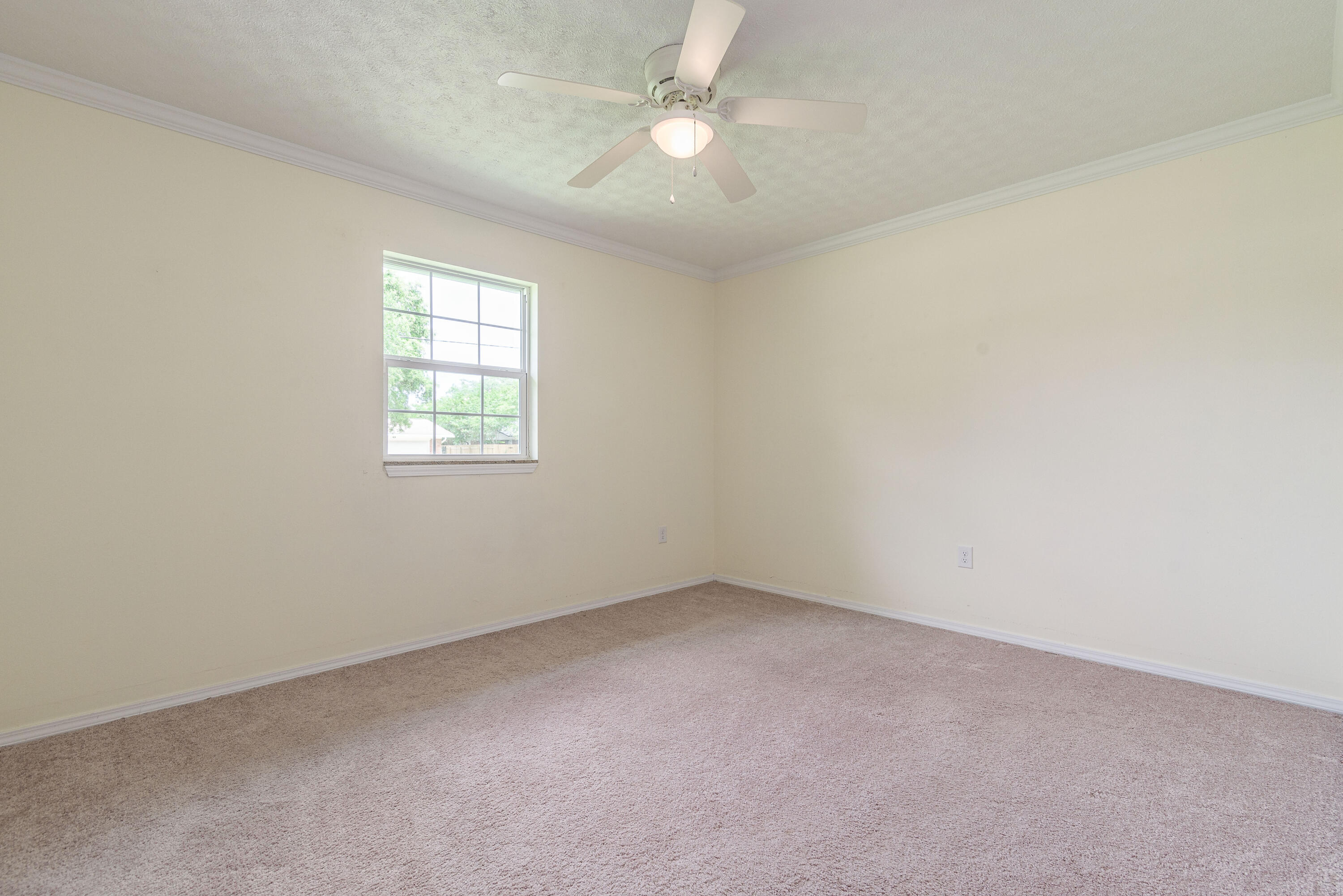 COUNTRY CLUB ESTATES 1ST ADDN - Residential