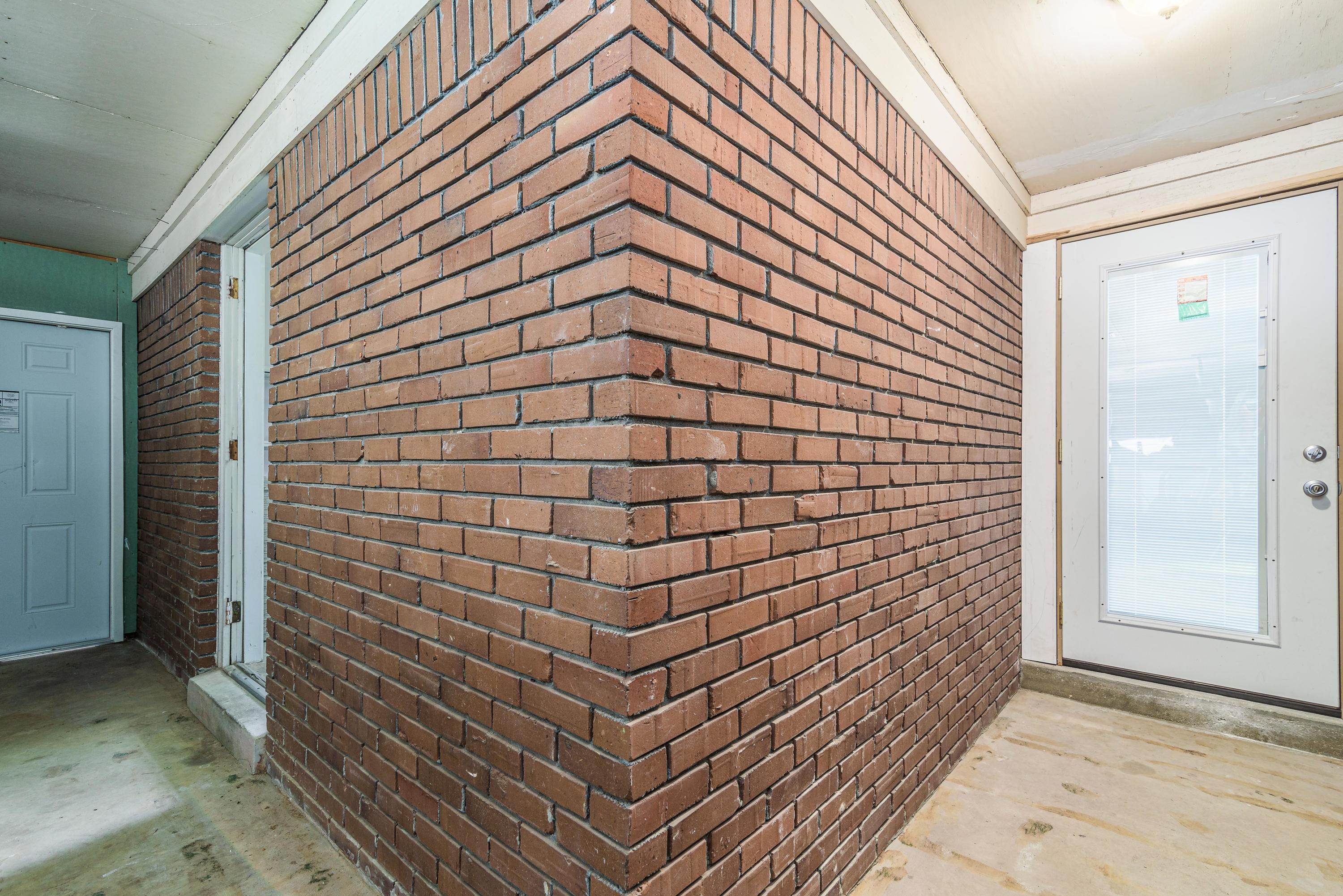 COUNTRY CLUB ESTATES 1ST ADDN - Residential