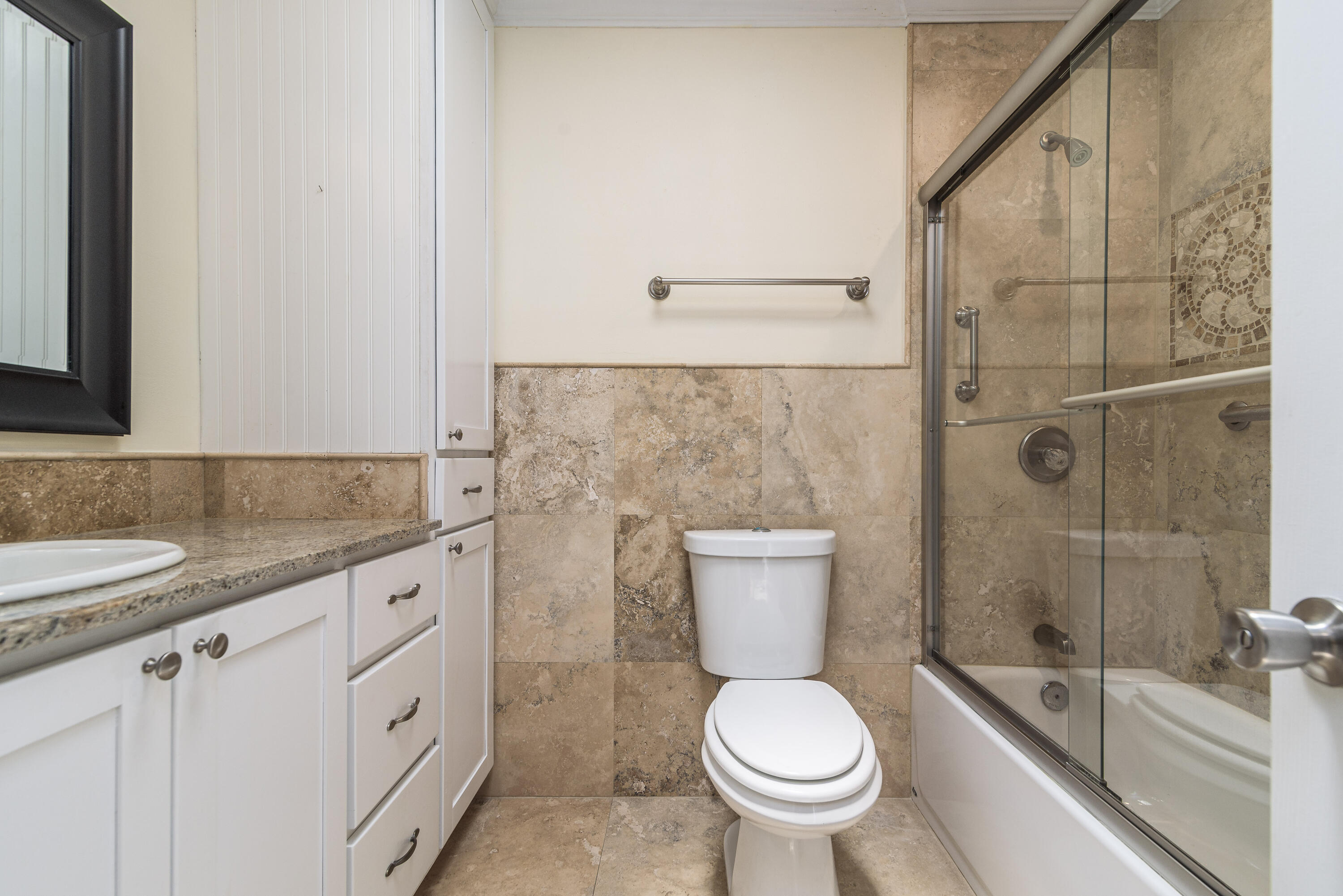 COUNTRY CLUB ESTATES 1ST ADDN - Residential