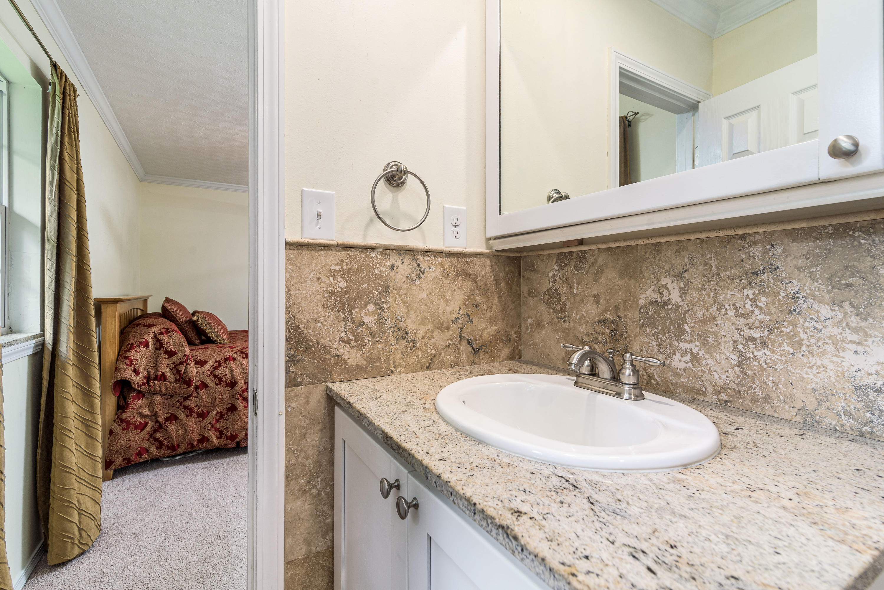 COUNTRY CLUB ESTATES 1ST ADDN - Residential