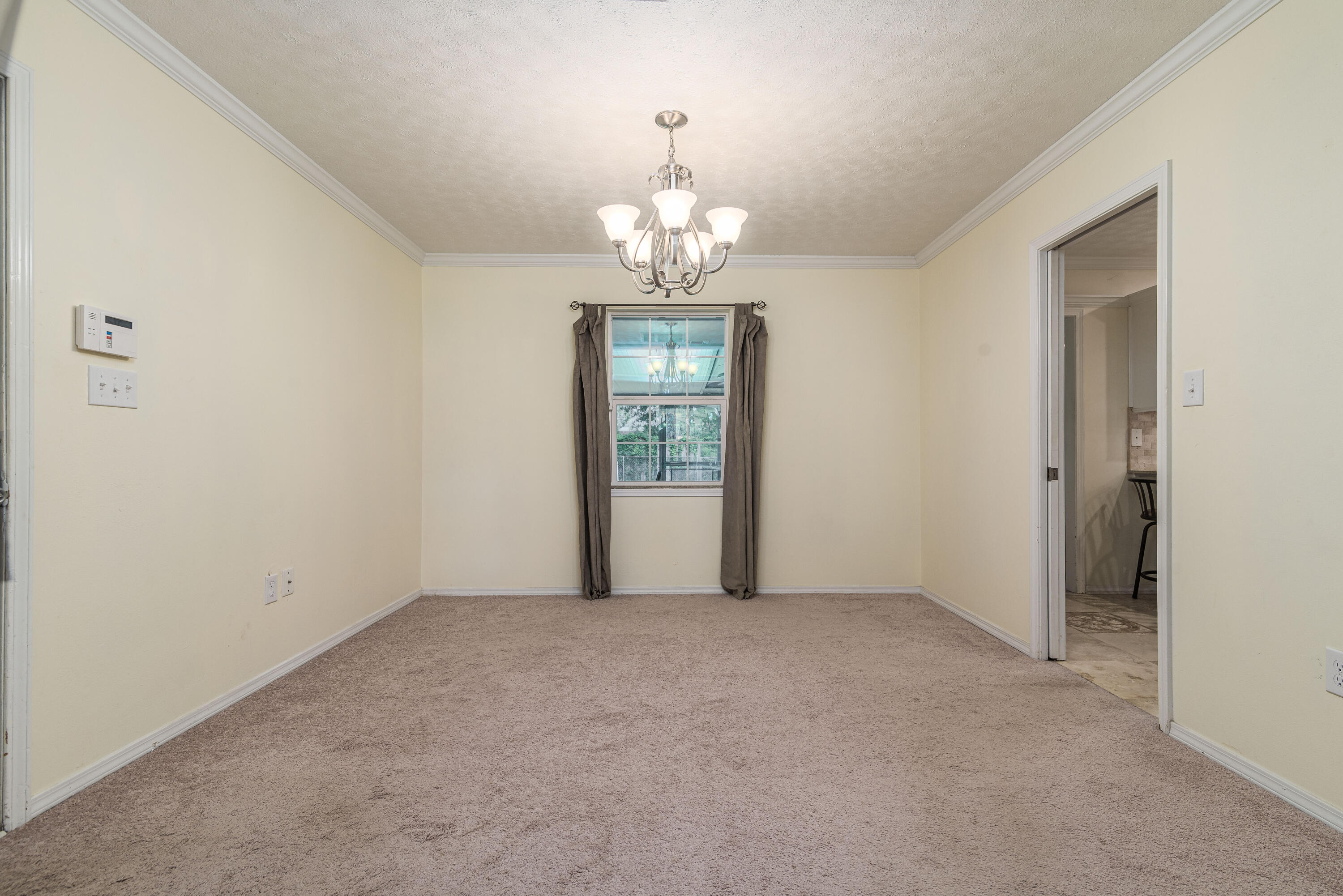 COUNTRY CLUB ESTATES 1ST ADDN - Residential