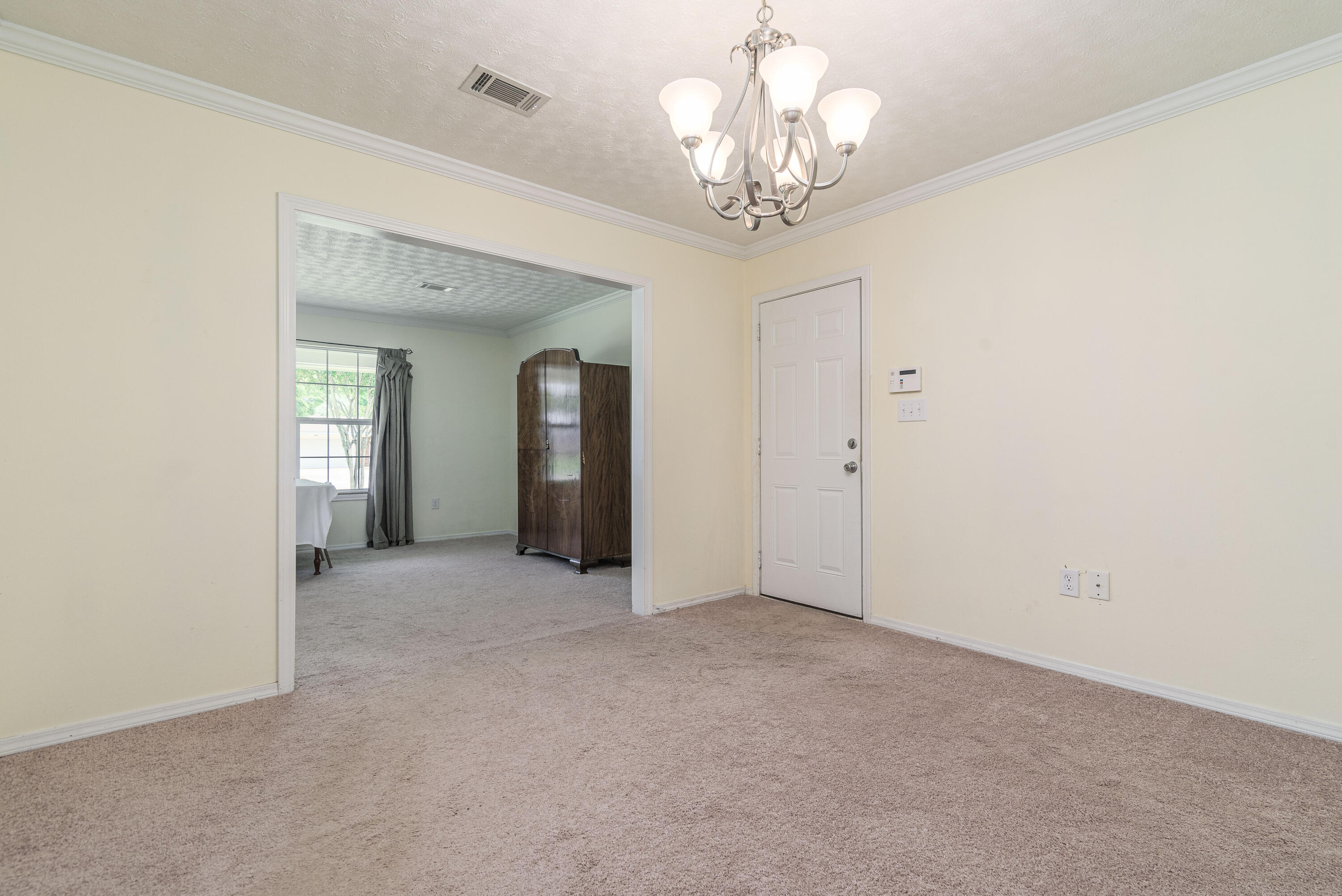 COUNTRY CLUB ESTATES 1ST ADDN - Residential