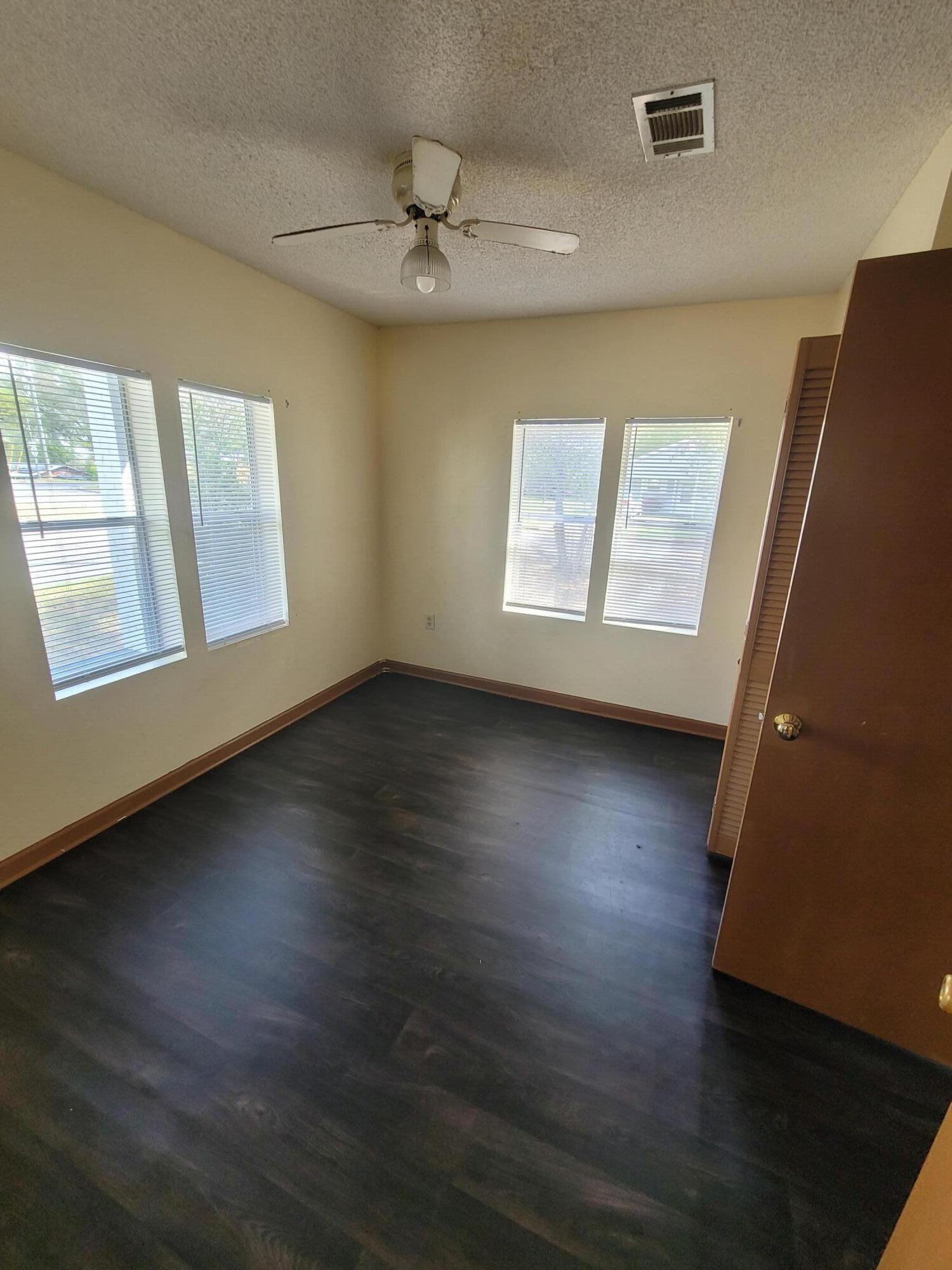 BROOLYN - Residential