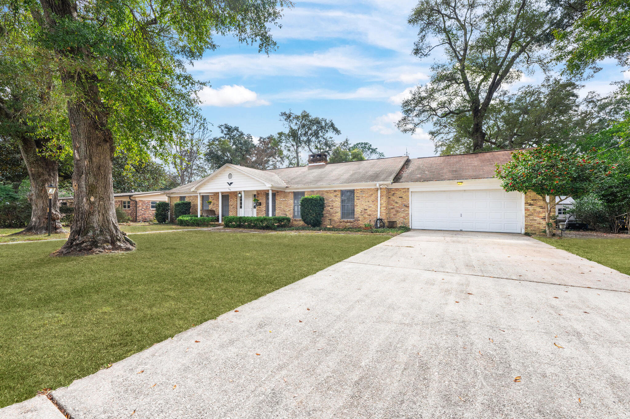 CORDOVA PARK - Residential