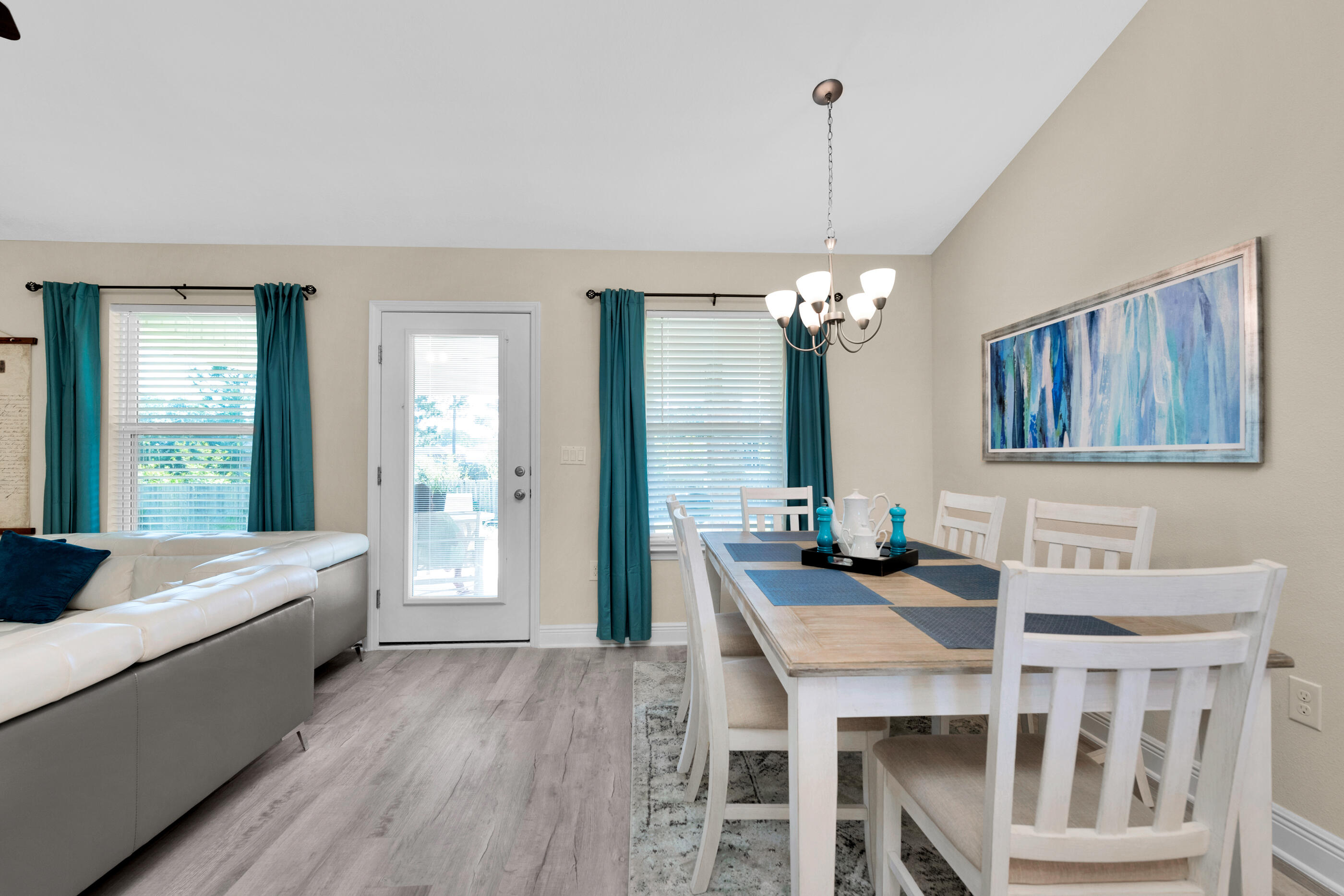 HOLLEY BY THE SEA - Residential