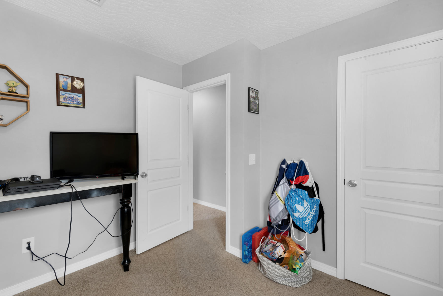 NAVARRE S/D 2ND ADDN - Residential