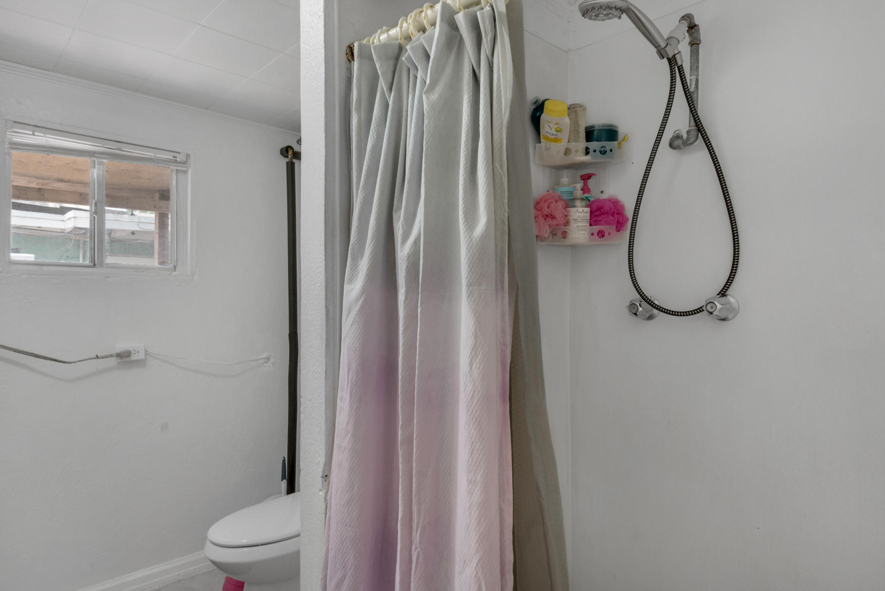 PINEHURST S/D LOT 15 BLK 1 EX E33 FT - Residential