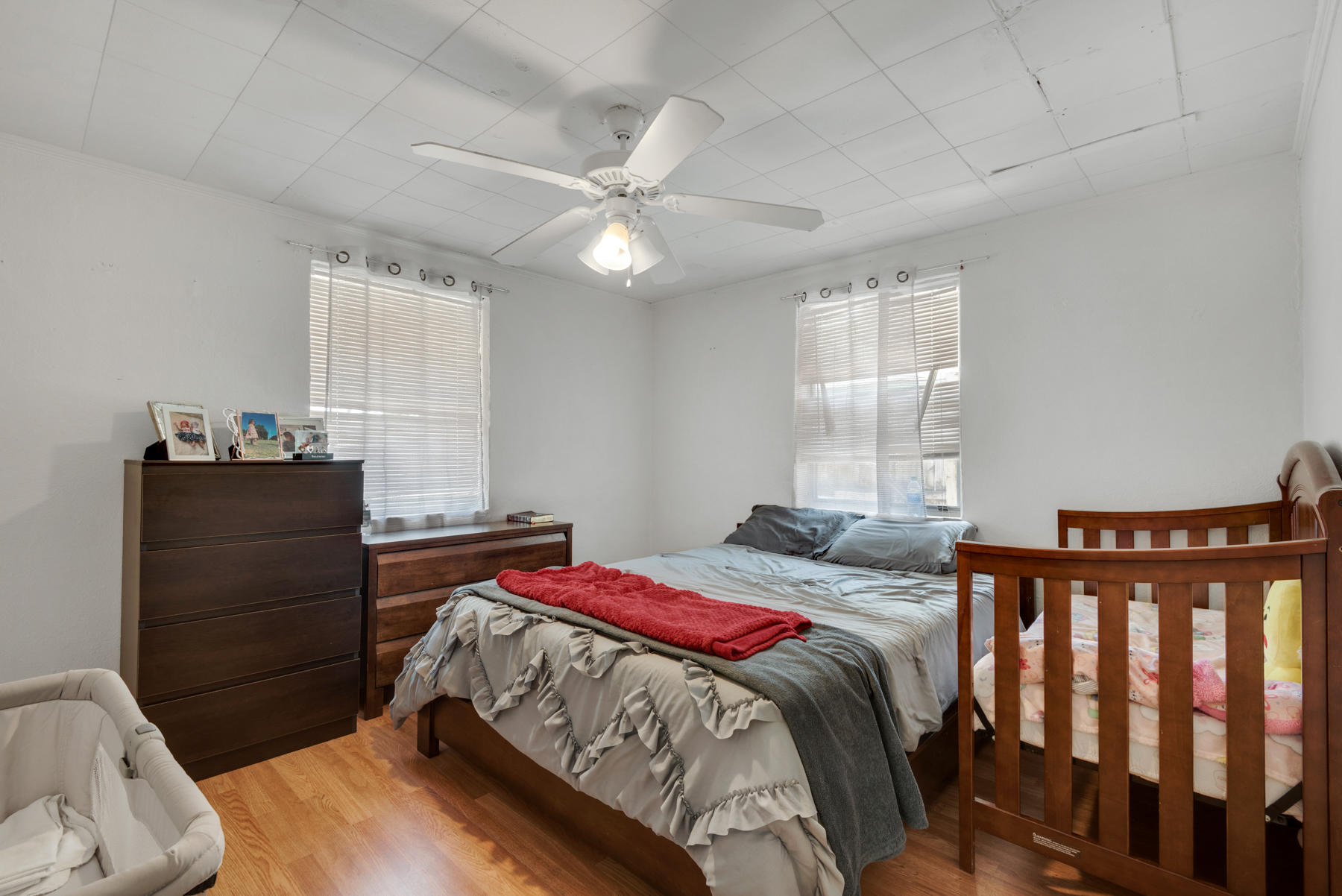 PINEHURST S/D LOT 15 BLK 1 EX E33 FT - Residential