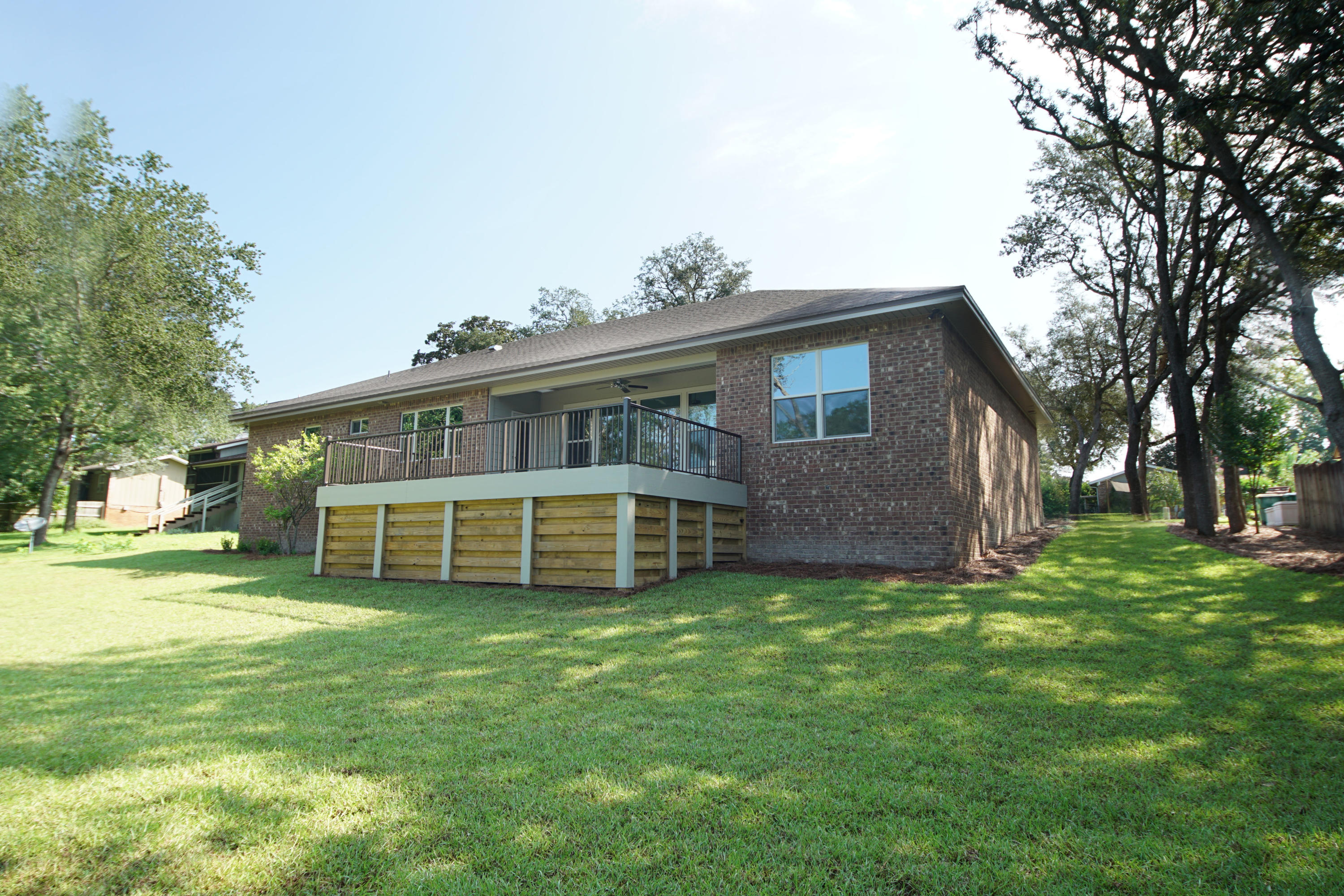 PINE LAKE S/D - Residential