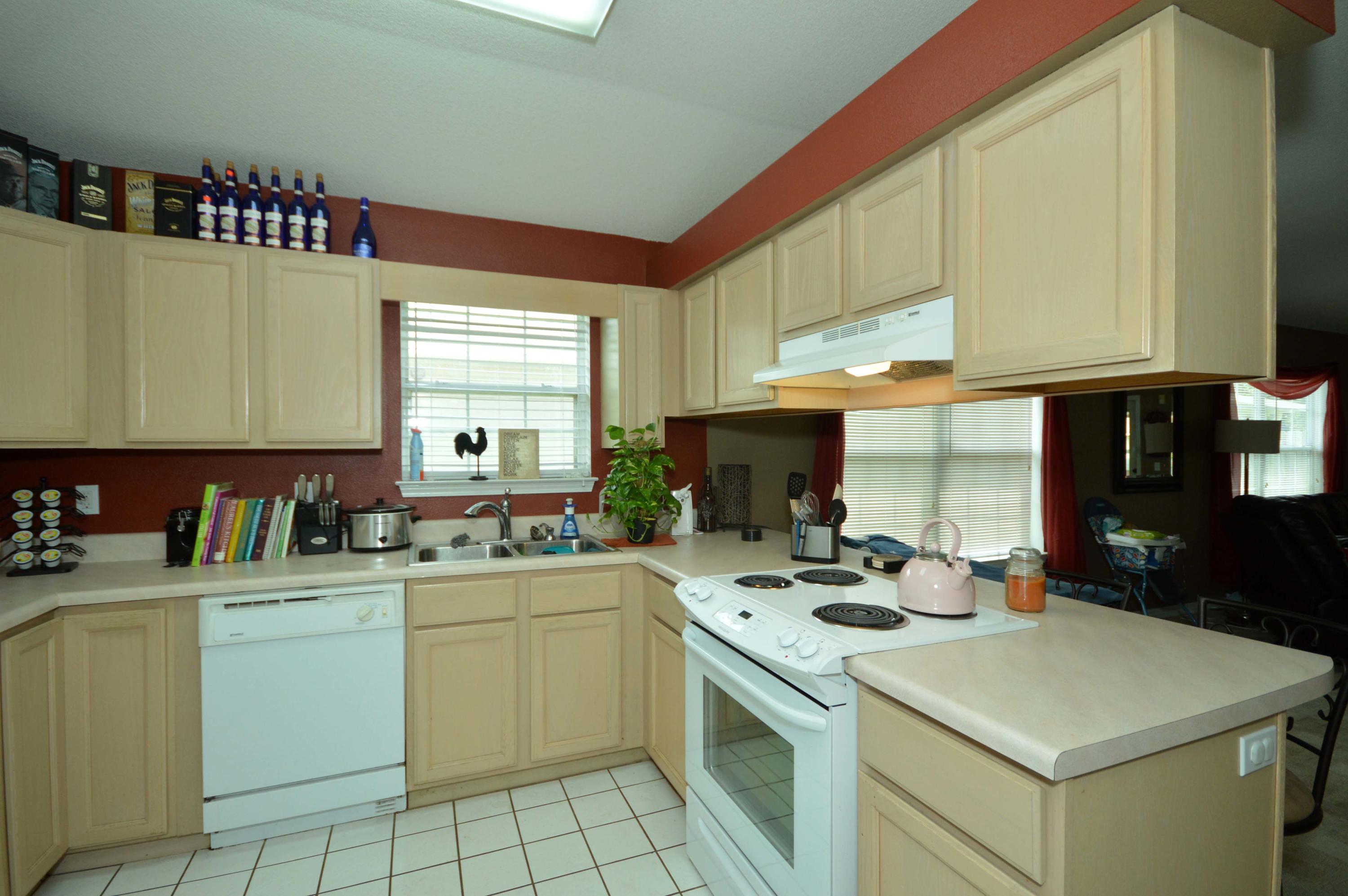 LIGHTHOUSE POINTE UNIT 3 - Residential