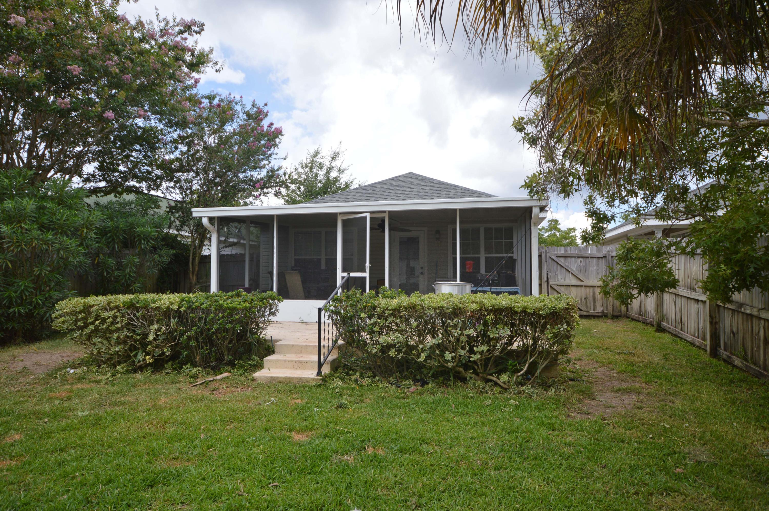 LIGHTHOUSE POINTE UNIT 3 - Residential