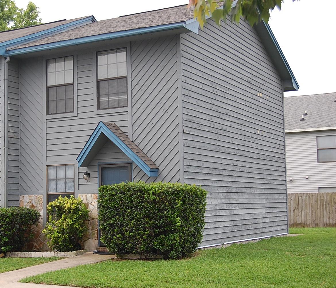 BROWNSVILLE STATION - Residential Lease