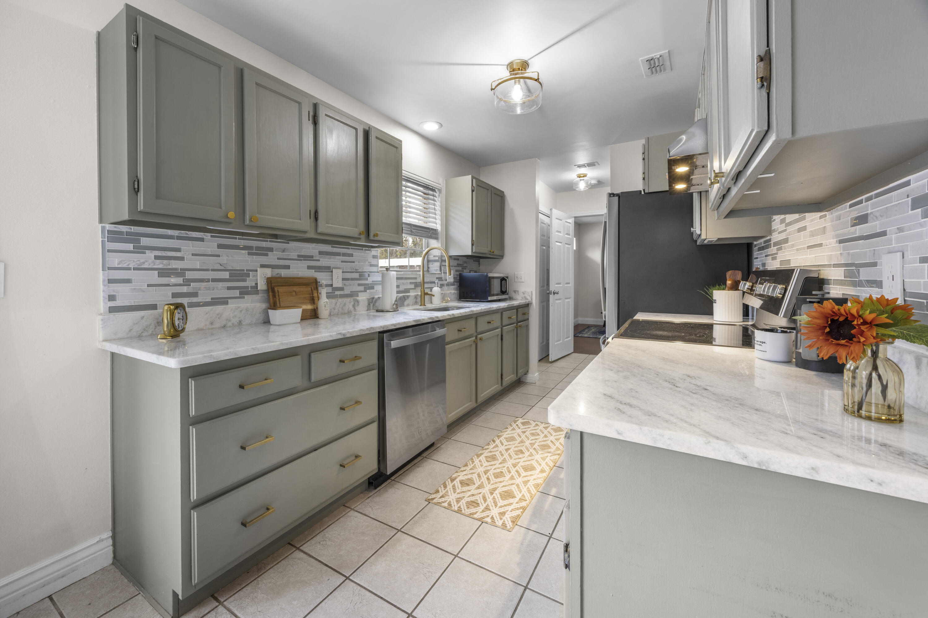 SEABREEZE 6TH ADDN - Residential