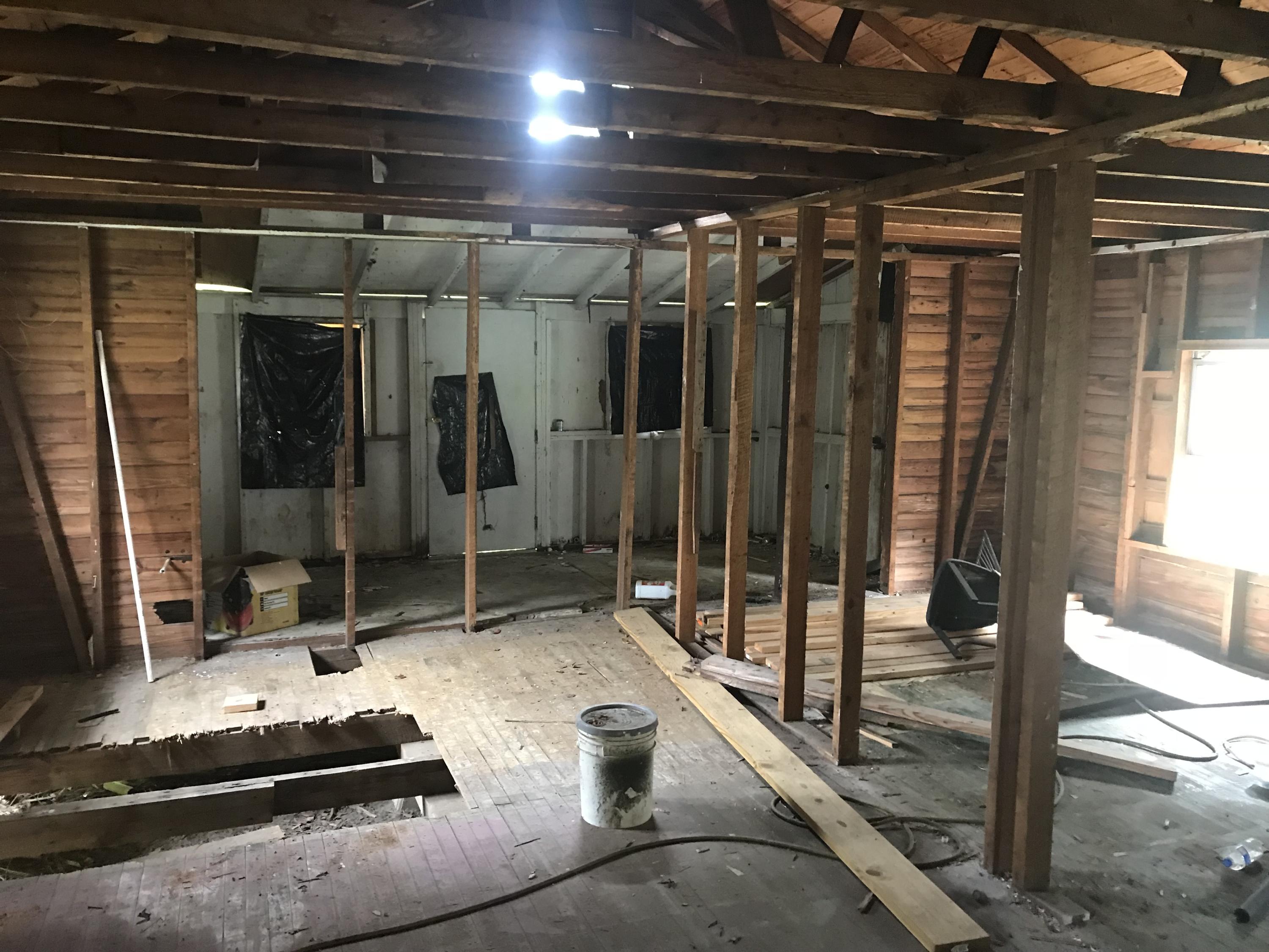 CRESTVIEW - Residential