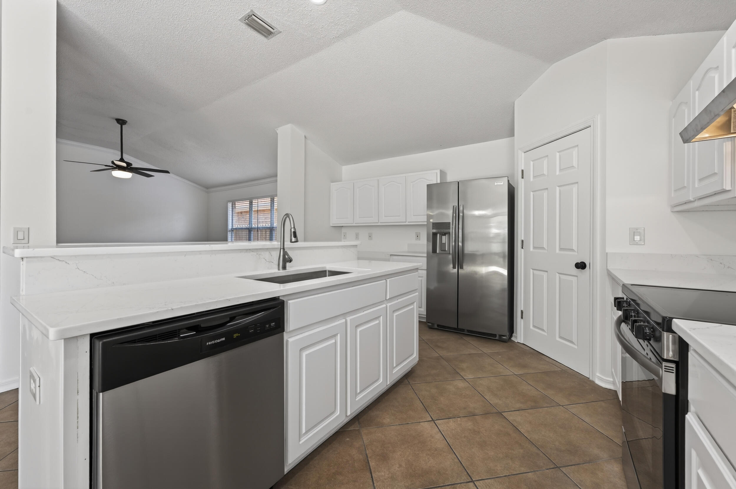 EMERALD VILLAGE S/D - Residential