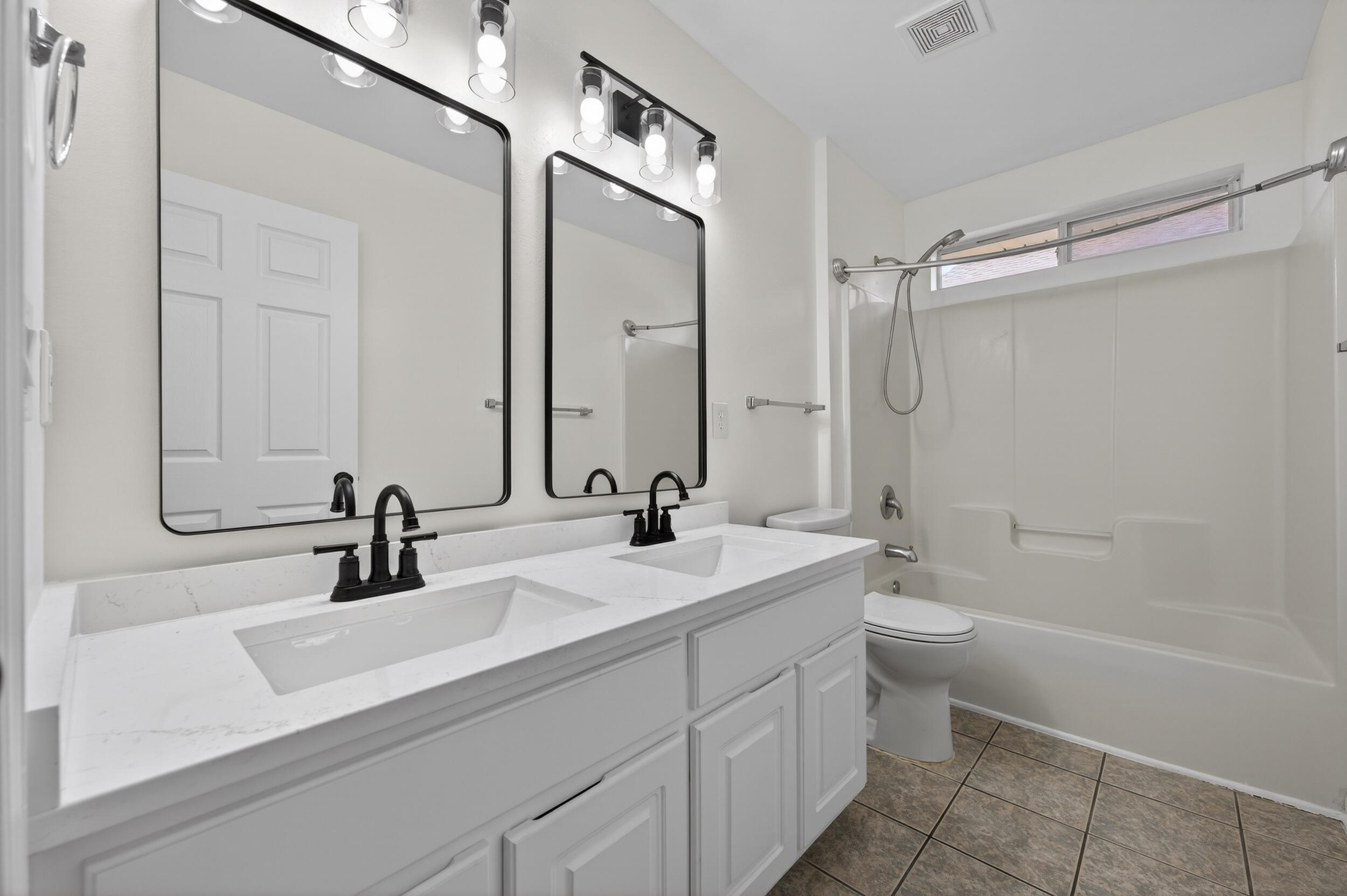 EMERALD VILLAGE S/D - Residential