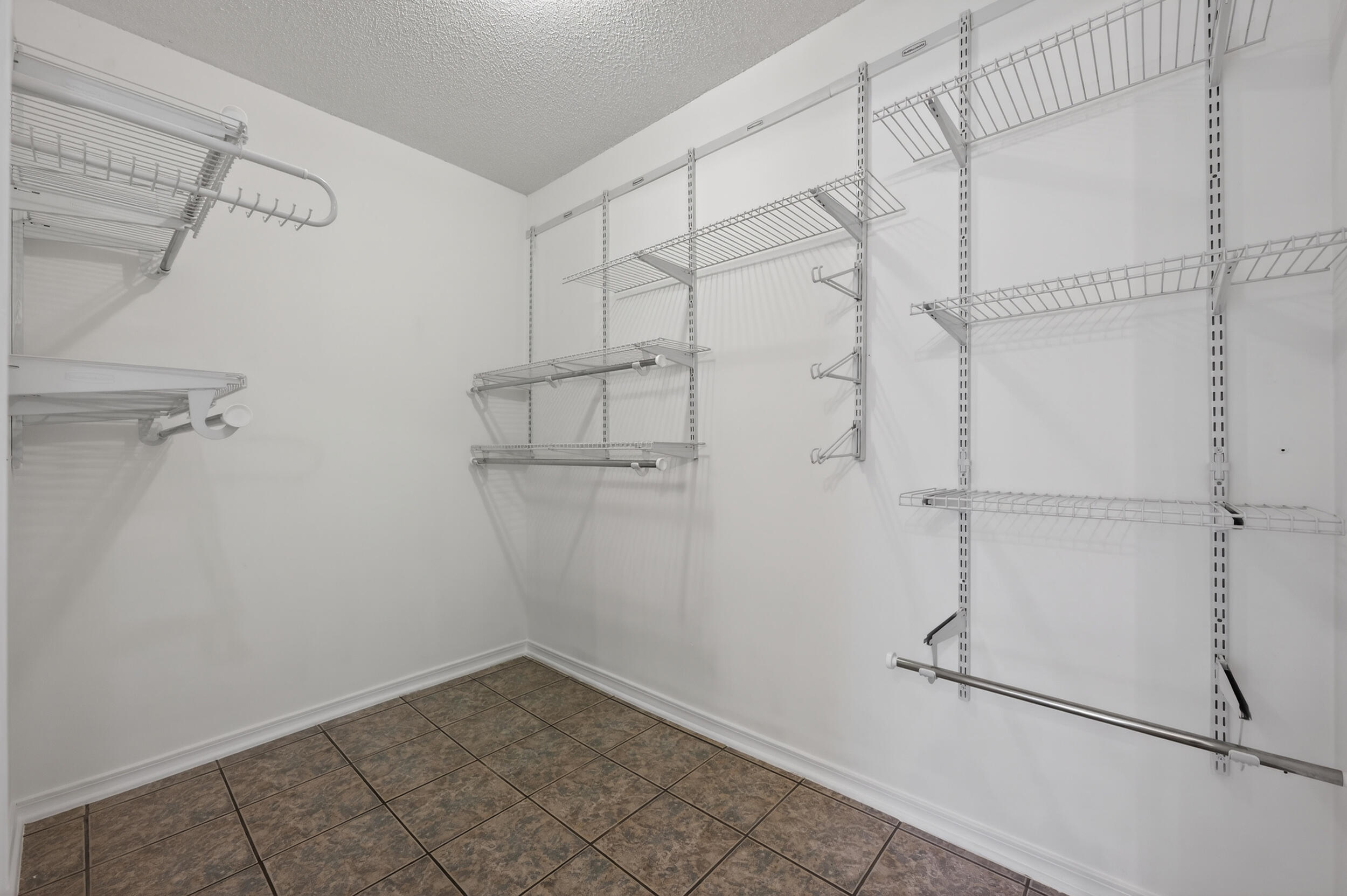 EMERALD VILLAGE S/D - Residential