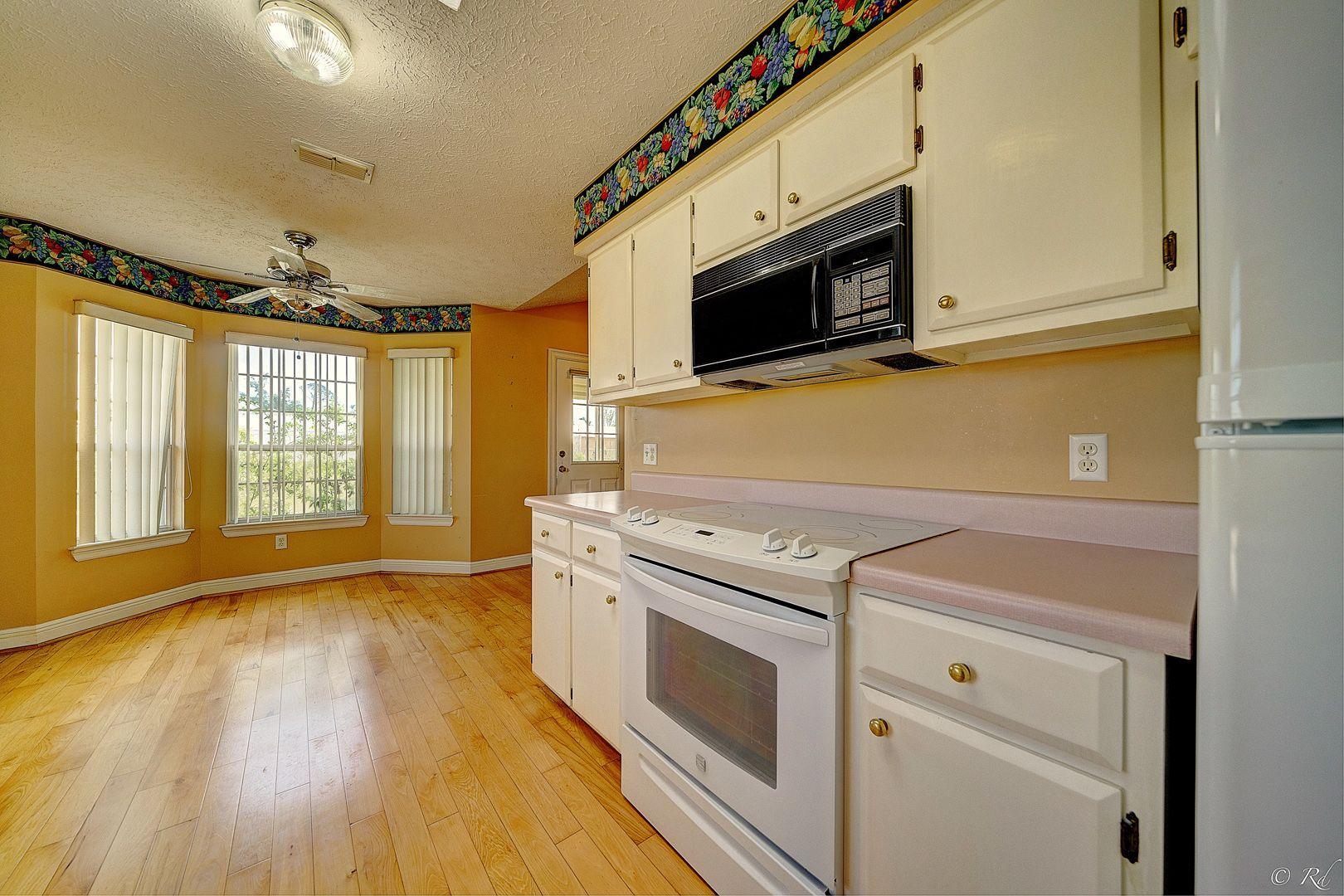 LYNN HAVEN - Residential