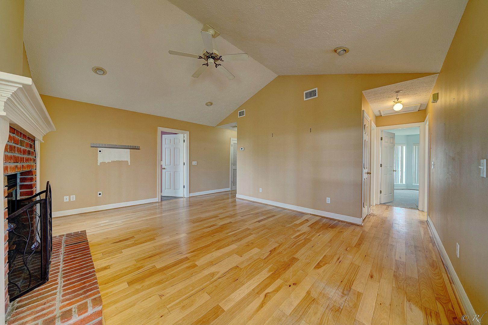 LYNN HAVEN - Residential